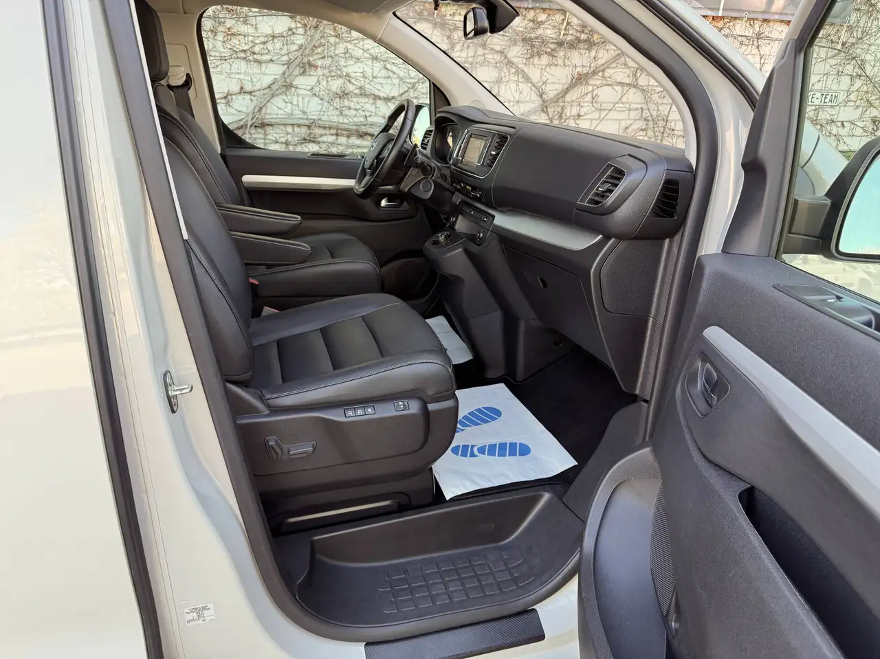 Opel Zafira Life 2.0 CDTi M (L2) Automatik (AHK*6xSITZER*KLAPPTISCH), миниатюра 8