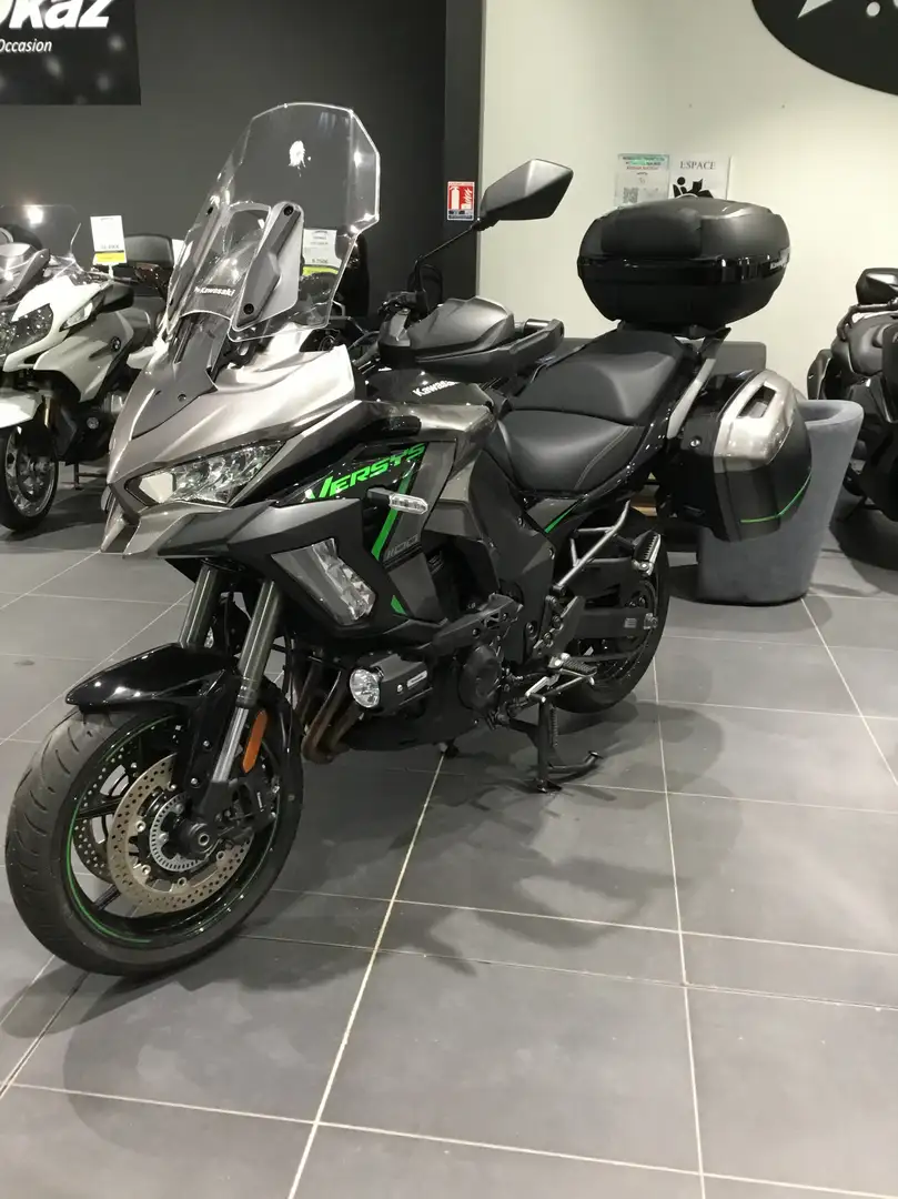 Kawasaki Versys 1100 SE - 2