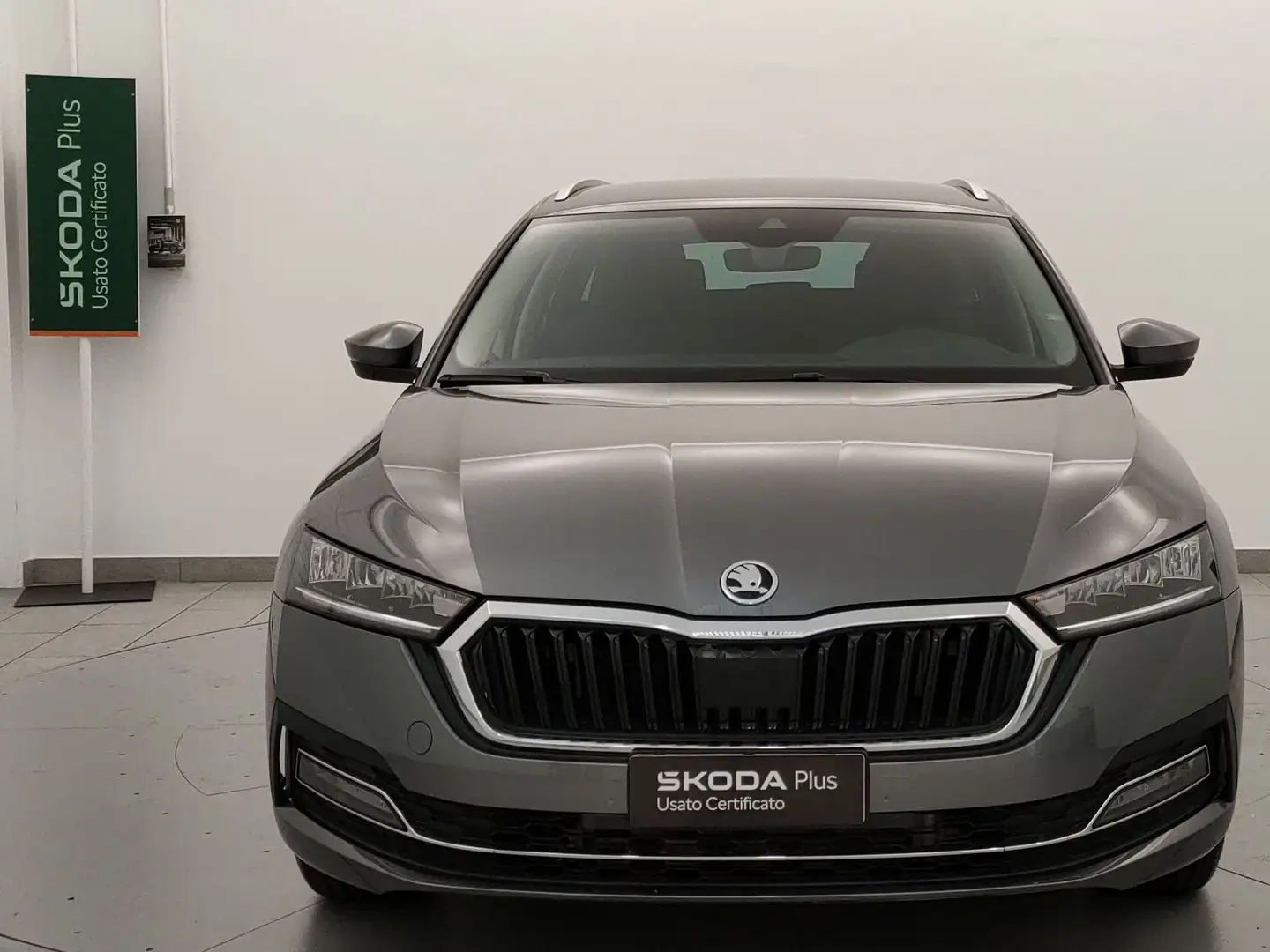Skoda Octavia Octavia 2.0 TDI 150 CV DSG Wagon Executive Grau - 2
