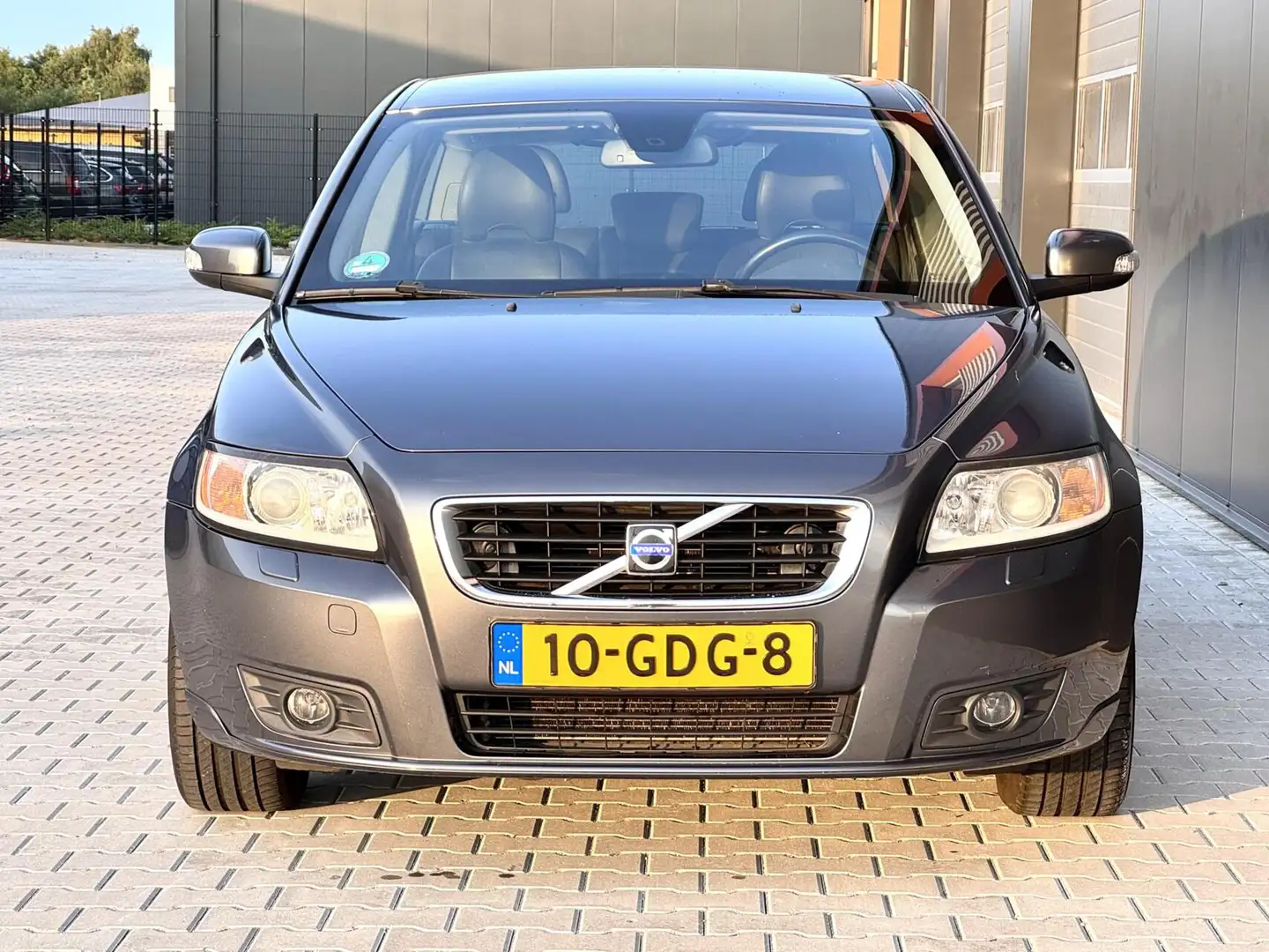 Volvo V50 2.0 Summum/Leder/High end audio/145PK/Facelift mod Grijs - 2