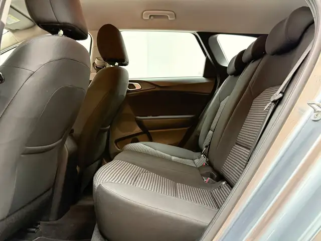 Kia Ceed view 12