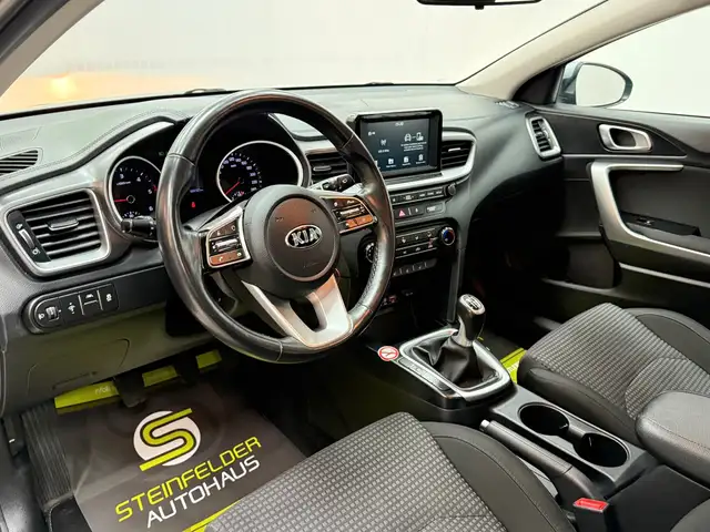 Kia Ceed view 9