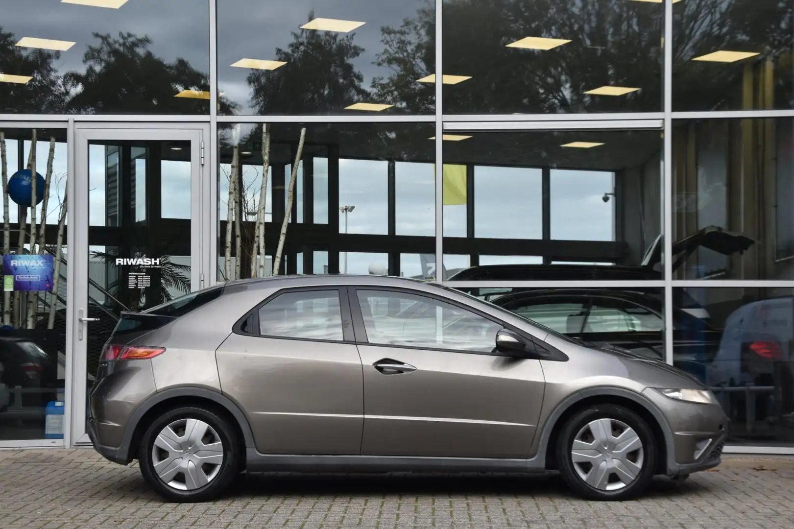 Honda Civic 1.4 Comfort Airco Elek. Ramen Cd 1ste Eigenaar Gris - 2