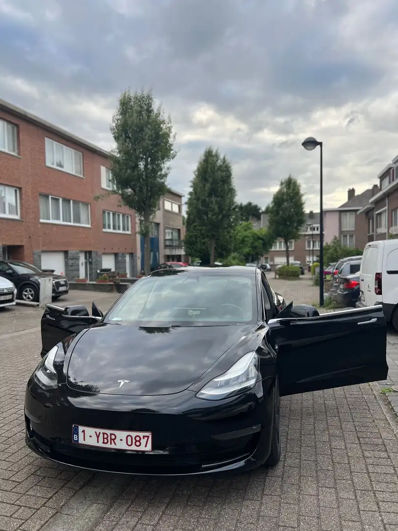 Tesla Model 3 Standard Reichweite Plus Hinterradantrieb - 1