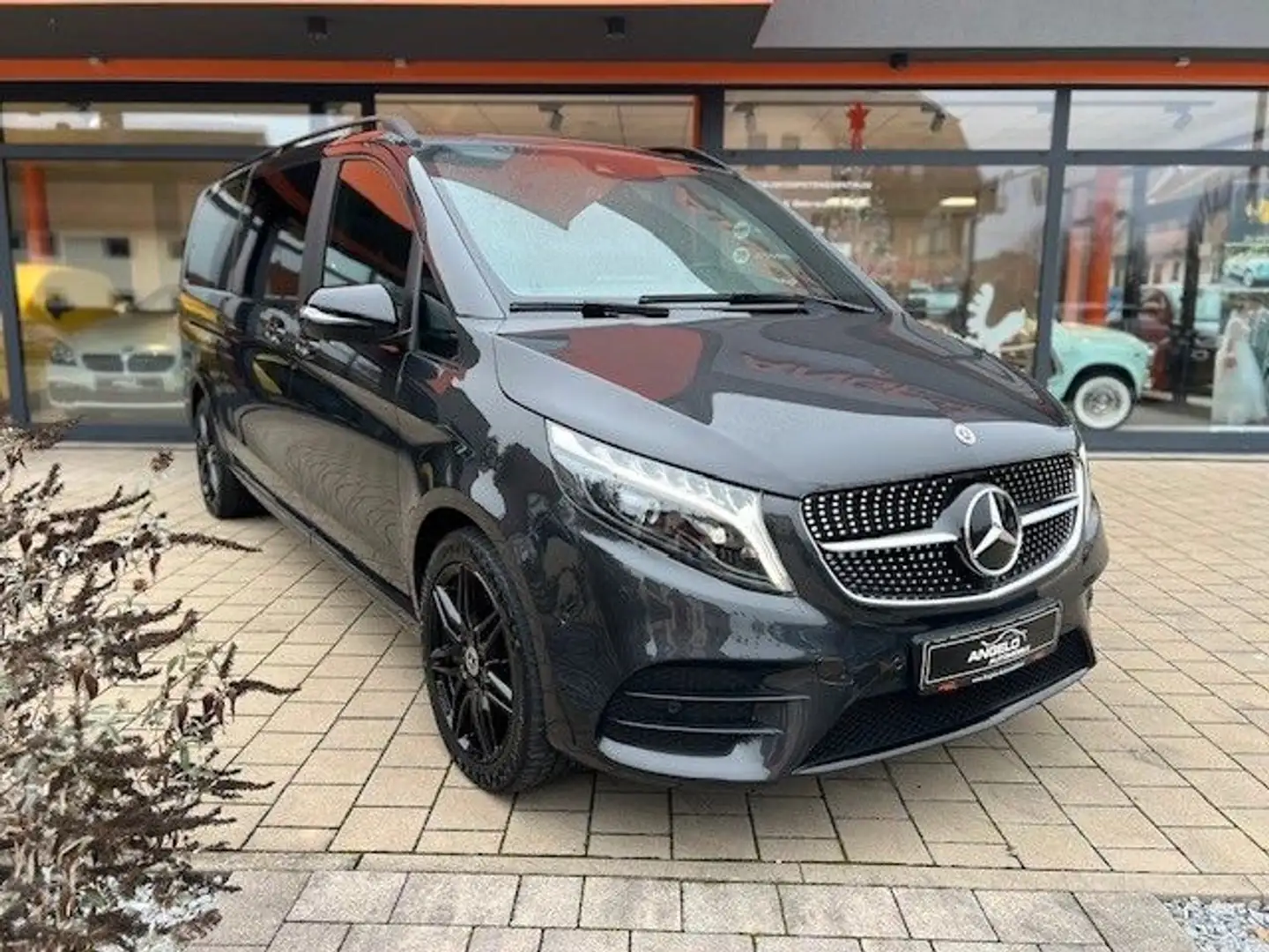 Mercedes-Benz V 250 d AMG EDITION extralang*Standh.*AHK*Night P Grau - 2