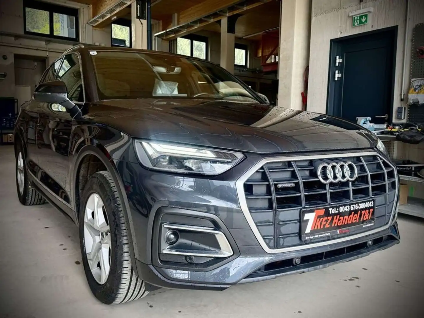 Audi Q5 40 TDI quattro Grau - 1