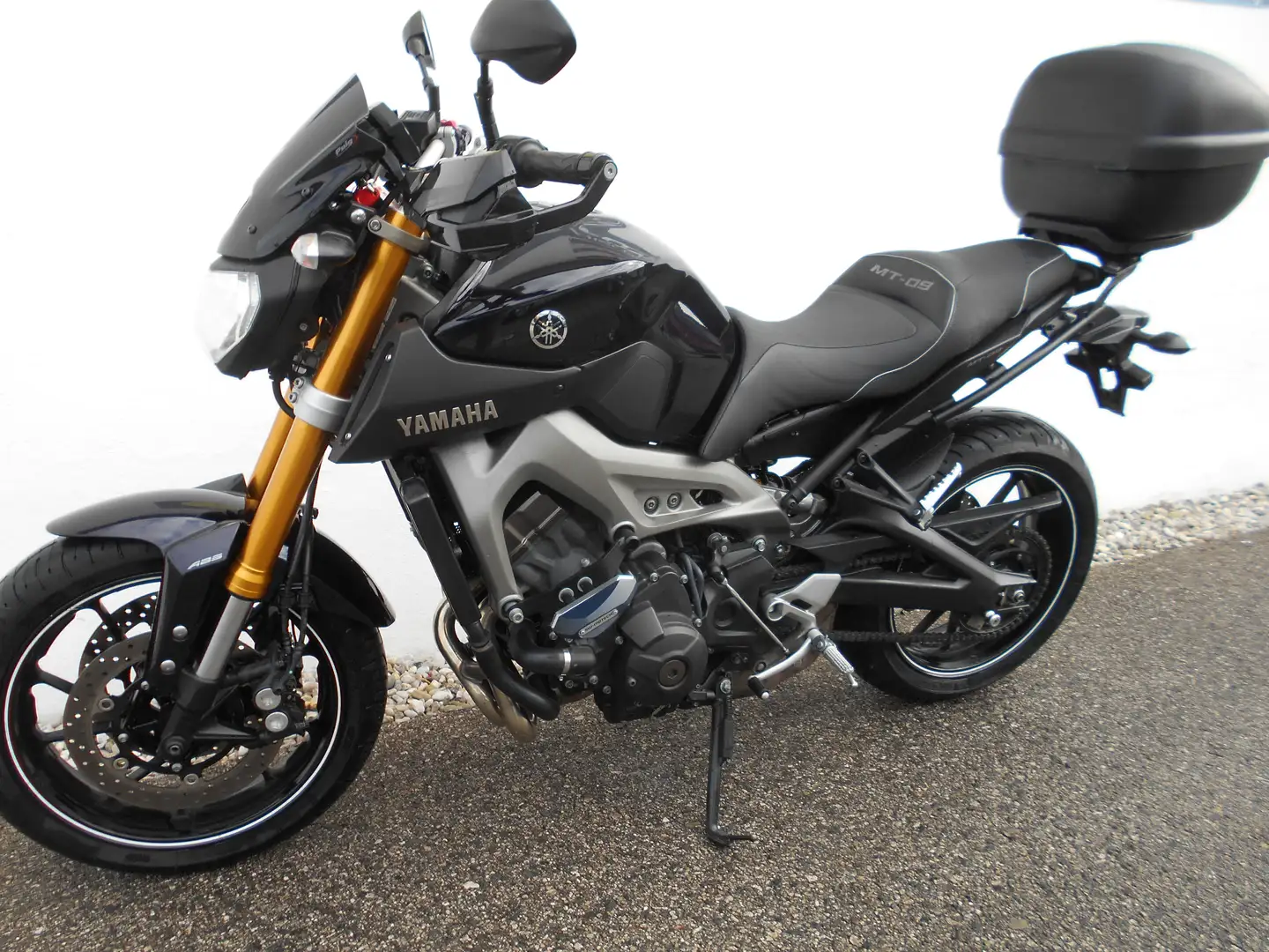 Yamaha MT-09 Leicht-tiefer ideal für Frauen und kl. Leute Negro - 2