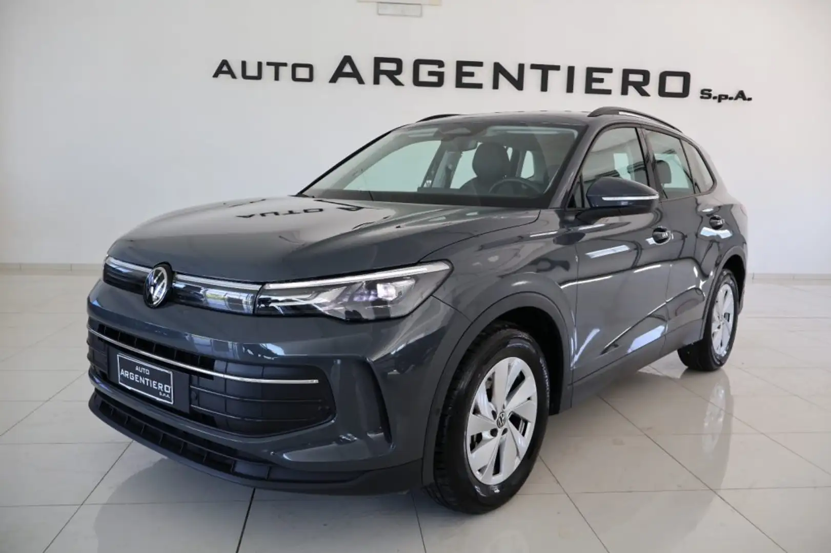 Volkswagen Tiguan 2.0 TDI 150 CV DSG Edition soli 13.977 km!!! Grigio - 1