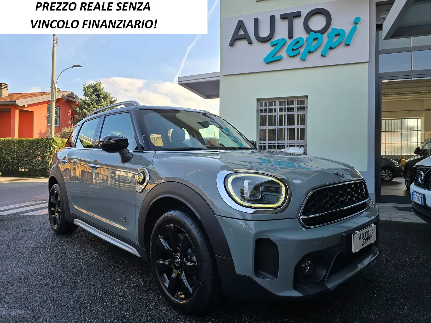 MINI Cooper SE Countryman 1.5 ALL4 AUT. / IBRIDA PLUG-IN / SERVICE MINI! Šedá - 1