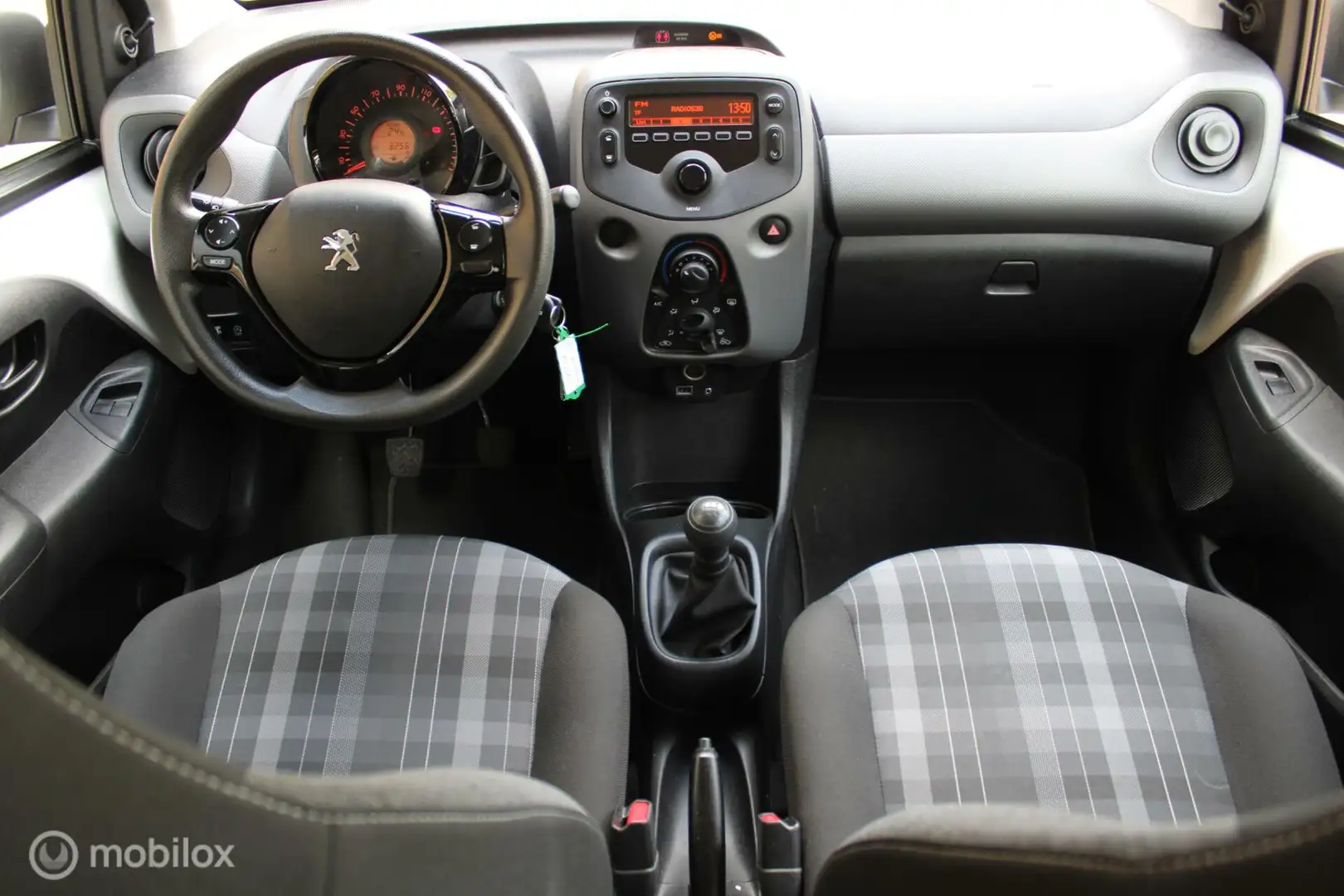 Peugeot 108 1.0 e-VTi Active, 5-Drs, Pdc, Airco, Elek ramen vo Wit - 2