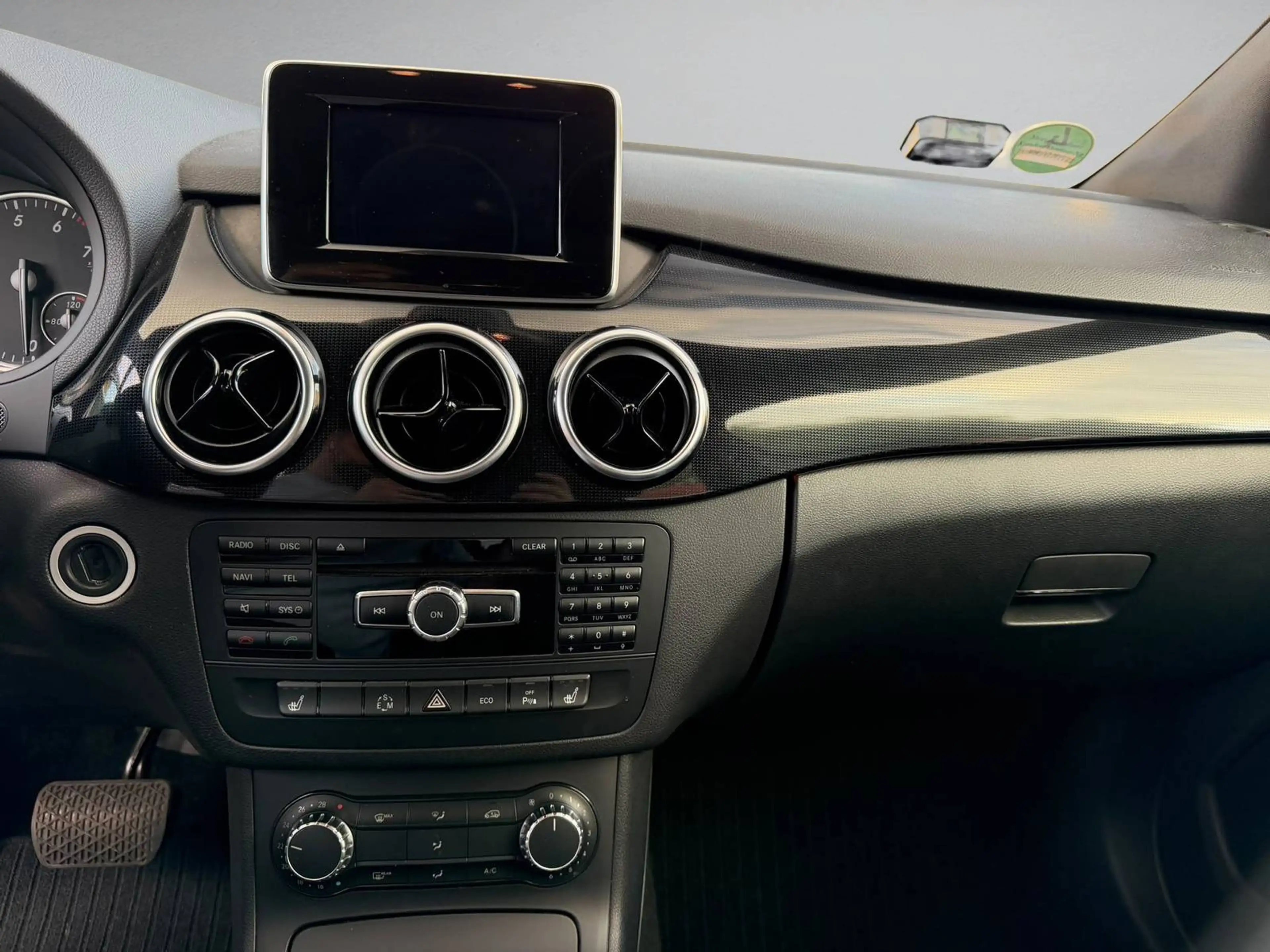Mercedes-Benz B 220 B 220 4Matic PANO*AHK*SHZ*NAVI*TOTW*TEMPOMAT — photo 13
