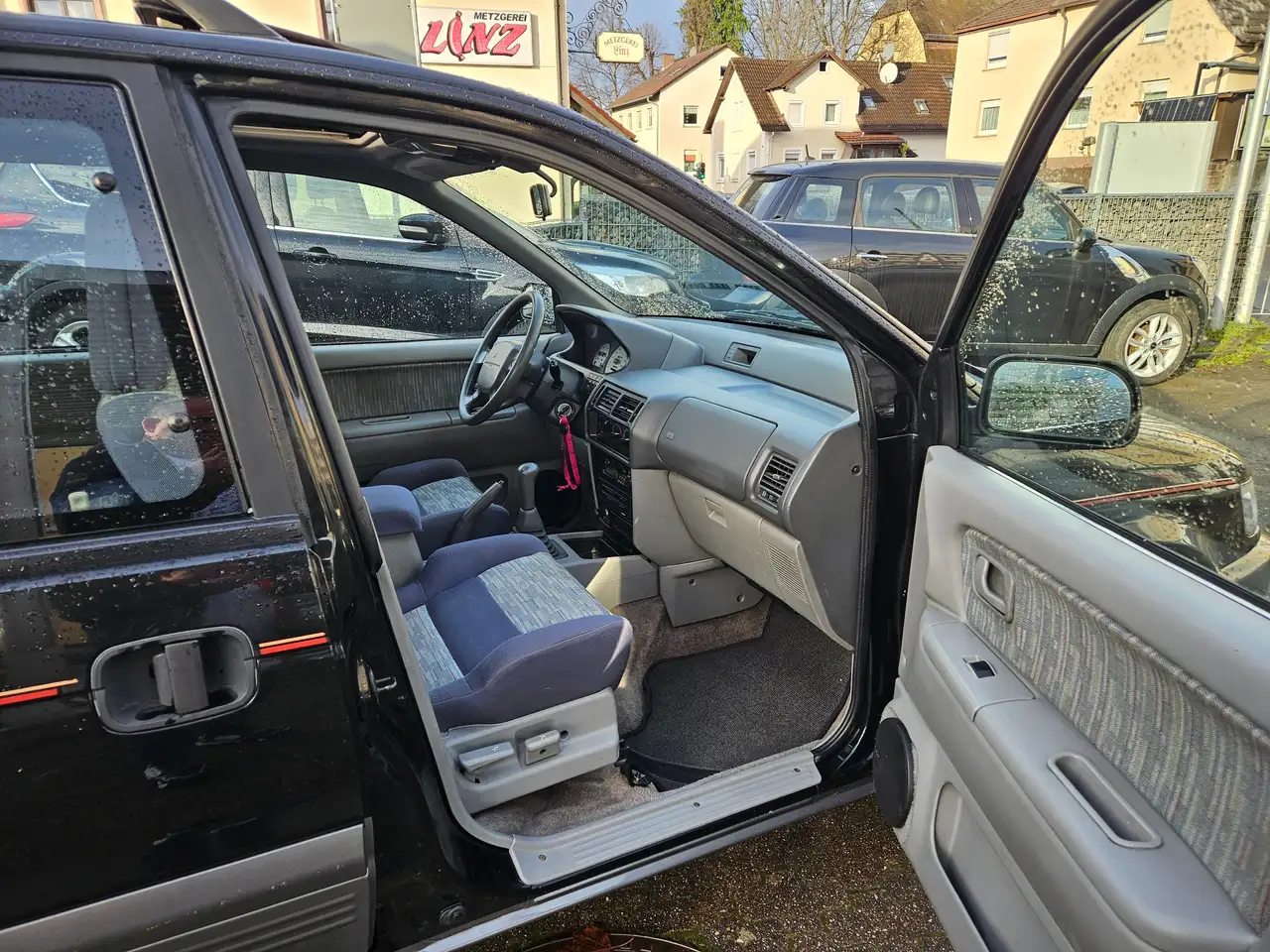Mitsubishi Space Runner City, foto 10