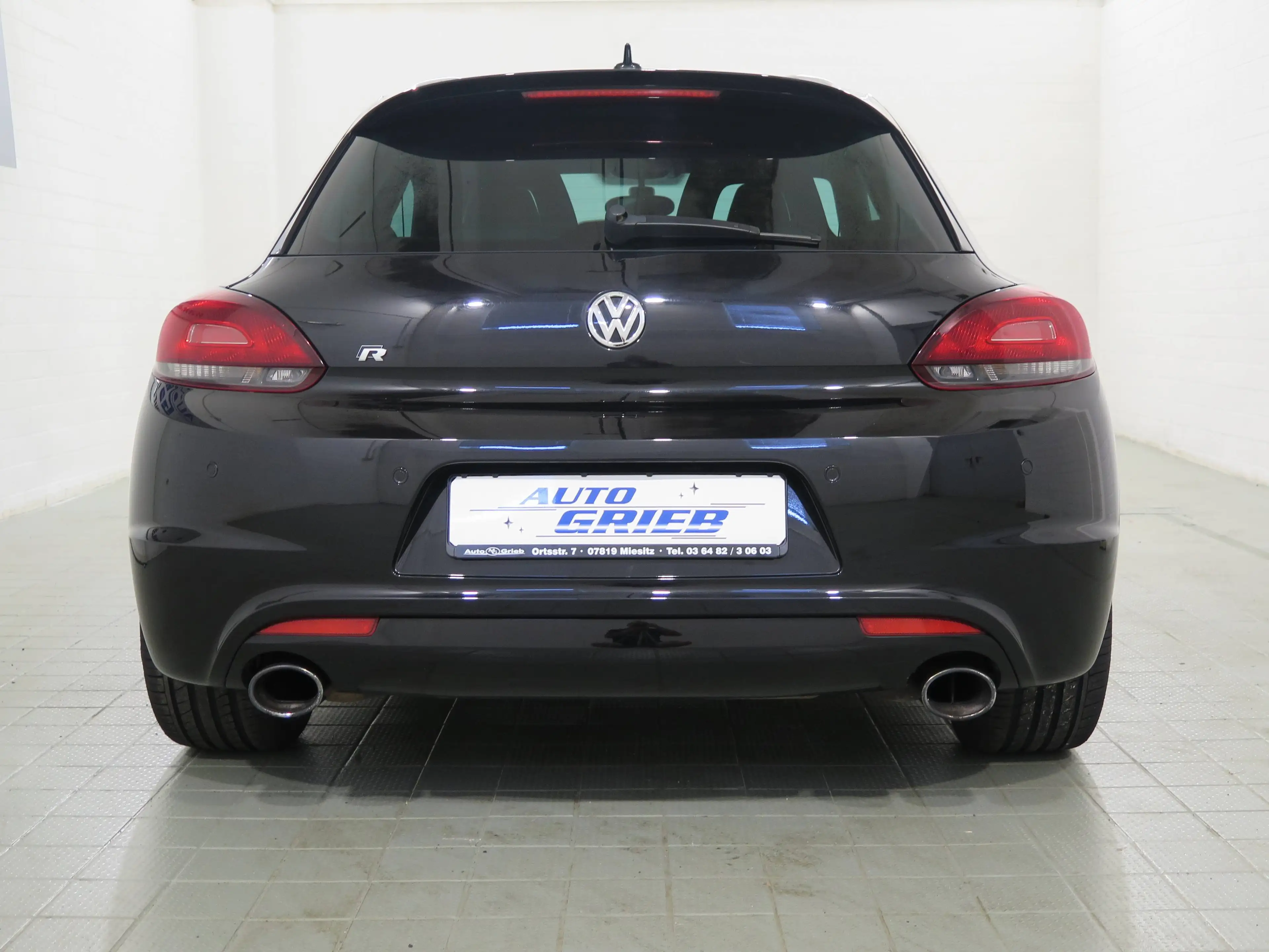 Volkswagen Scirocco 2.0 TSI 195 kW R — photo 6