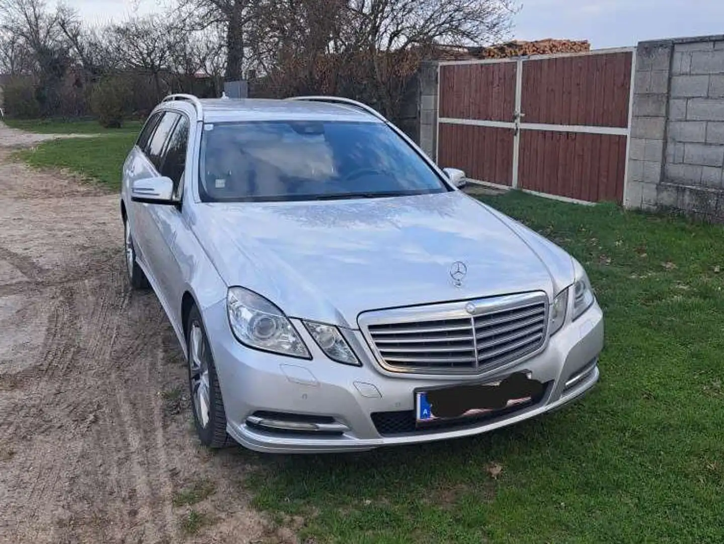 Mercedes-Benz E 220 E 220 T CDI Aut. Silber - 1