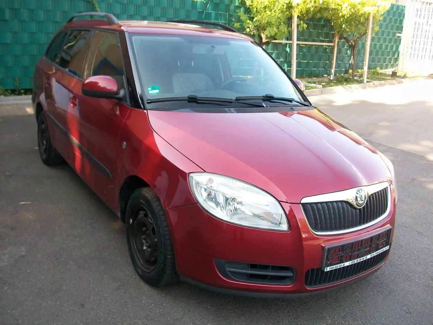 Skoda Fabia Combi 1.4 Ambiente*Klima*PDC*Euro4* Roşu - 2