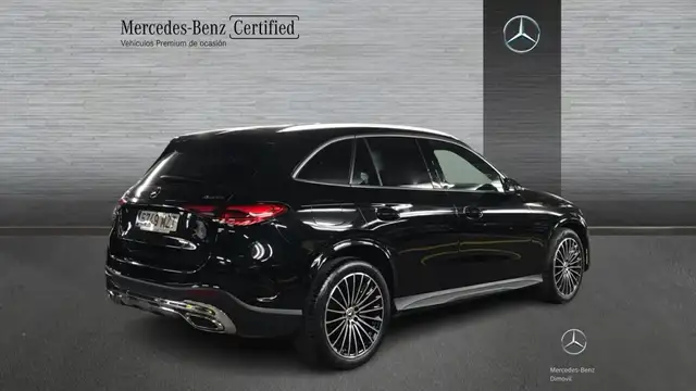Mercedes-Benz GLC view 2