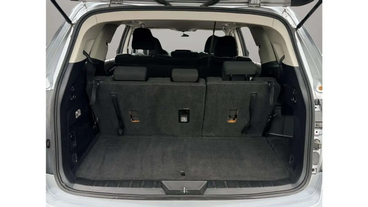 Subaru Ascent снимка Subaru Ascent