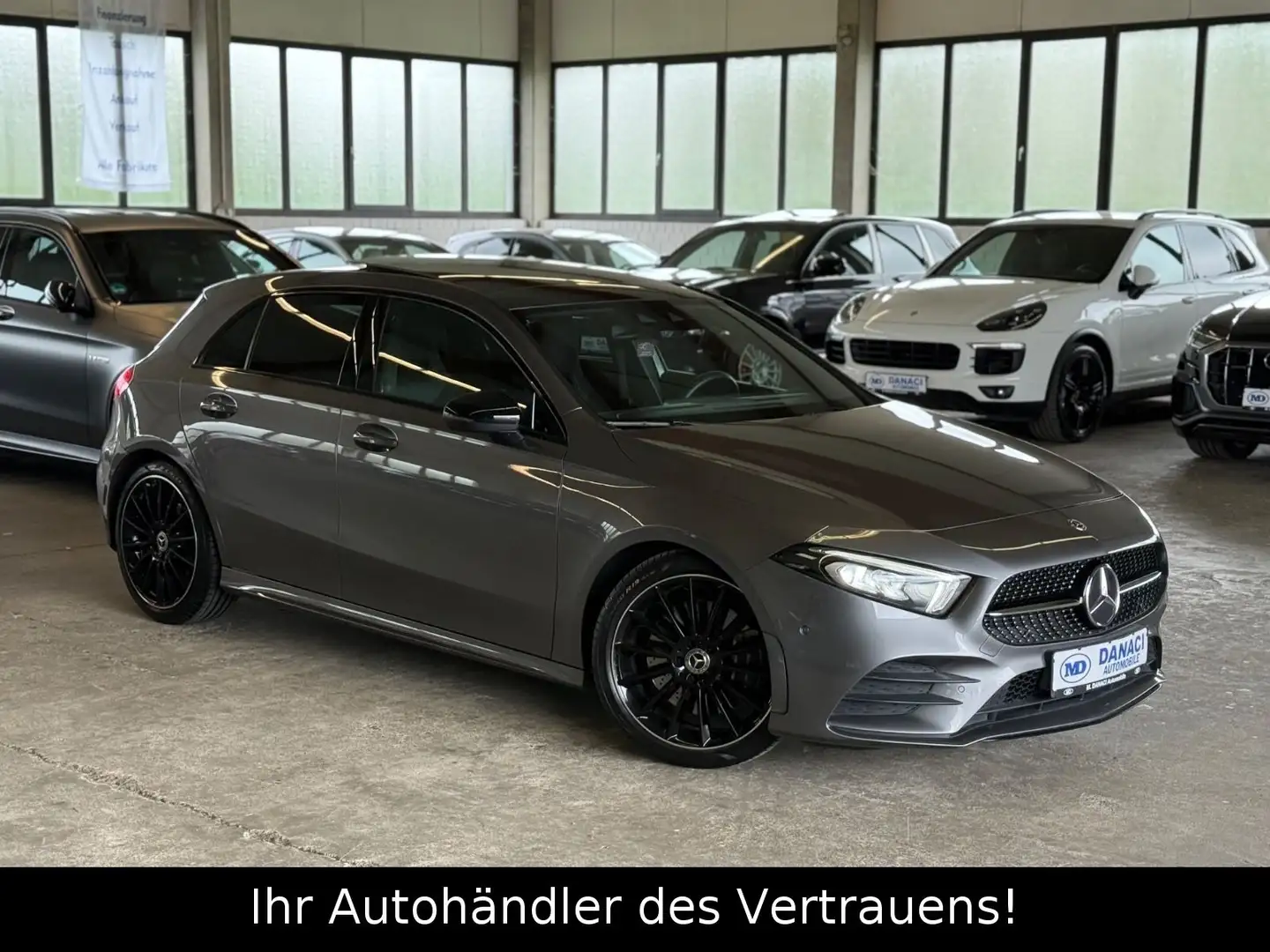 Mercedes-Benz A 250 A -Klasse AMG-Line*Pano*Kamera*NIGHT-Paket Gris - 1