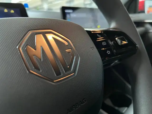 MG MG3 view 8
