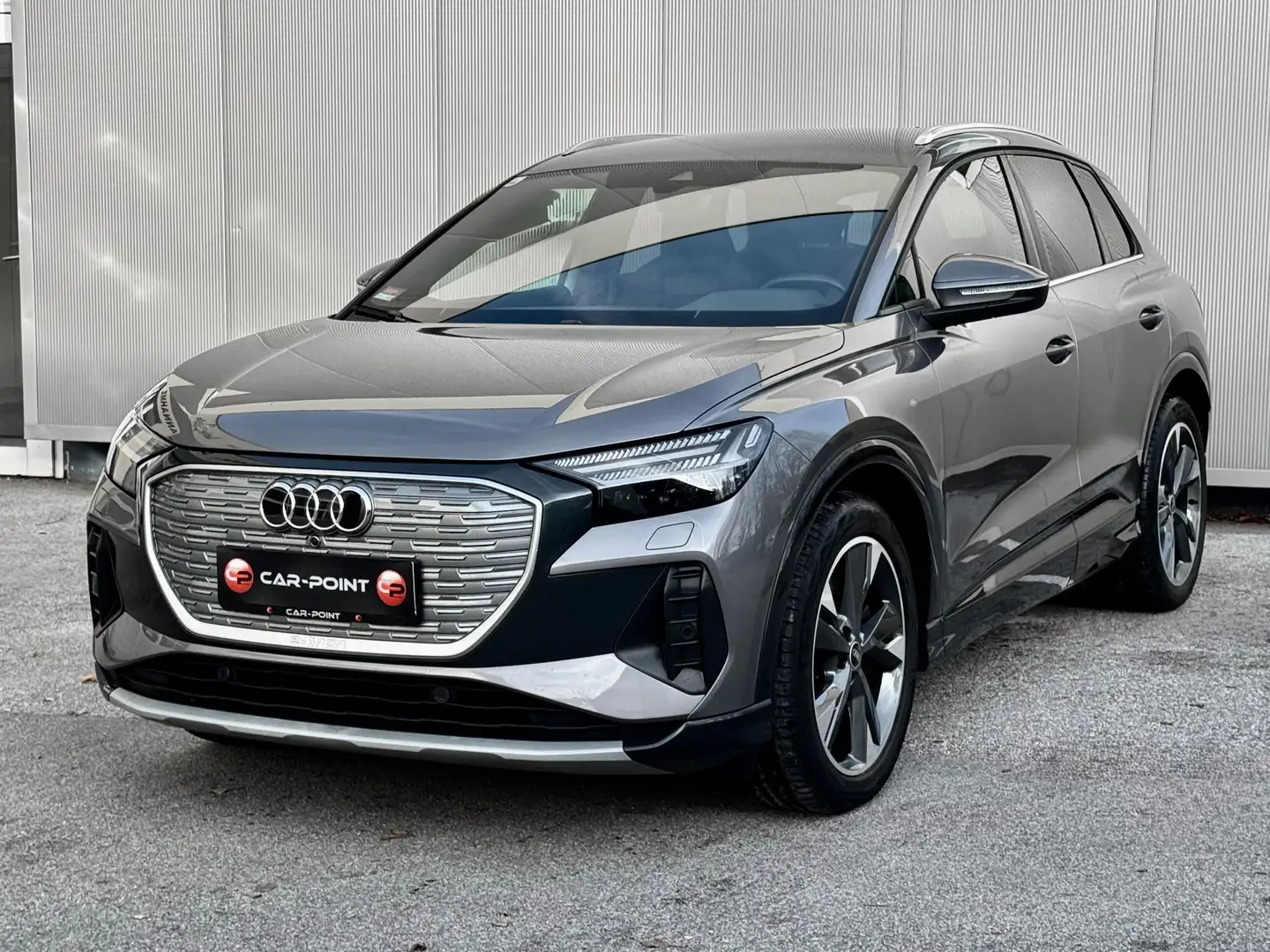 Audi Q4 e-tron 50 quattro 82kWh S-Line Grau - 1