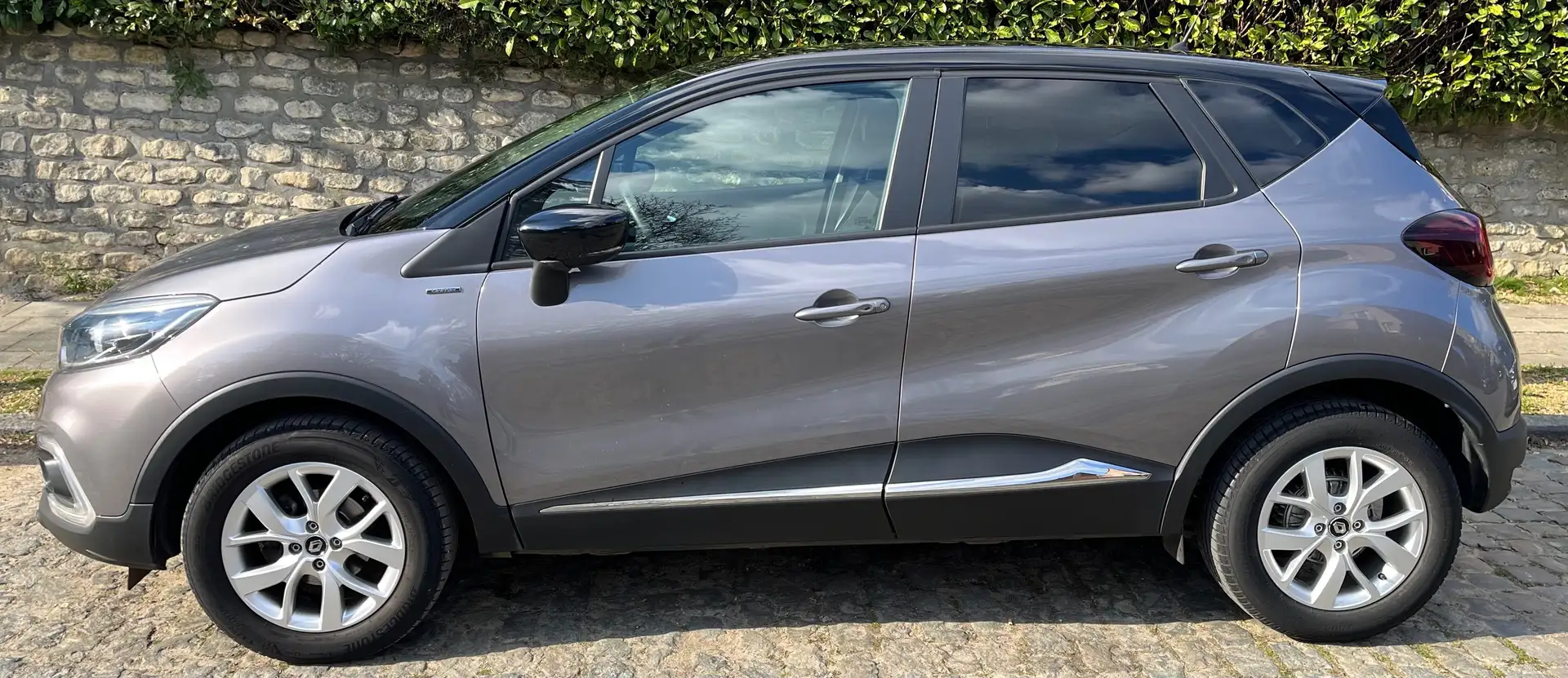Renault Captur Captur 0.9 TCe Limited Gris - 1