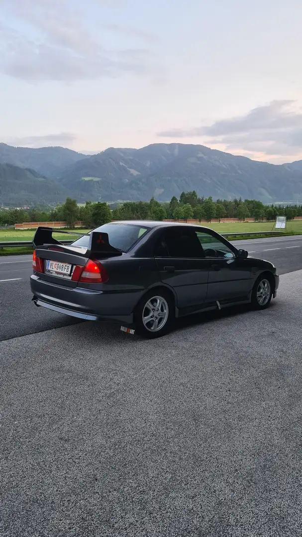 Mitsubishi Lancer Evolution IV Grey - 2