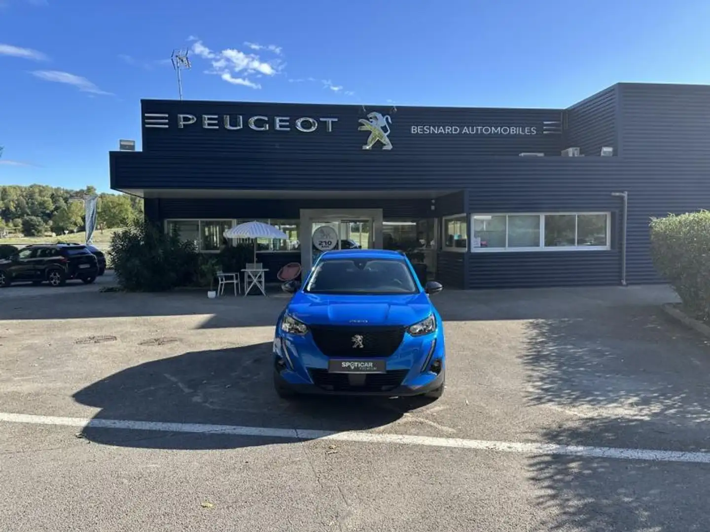Peugeot 2008 1.2 PureTech 130ch S\u0026S Style Bleu - 2