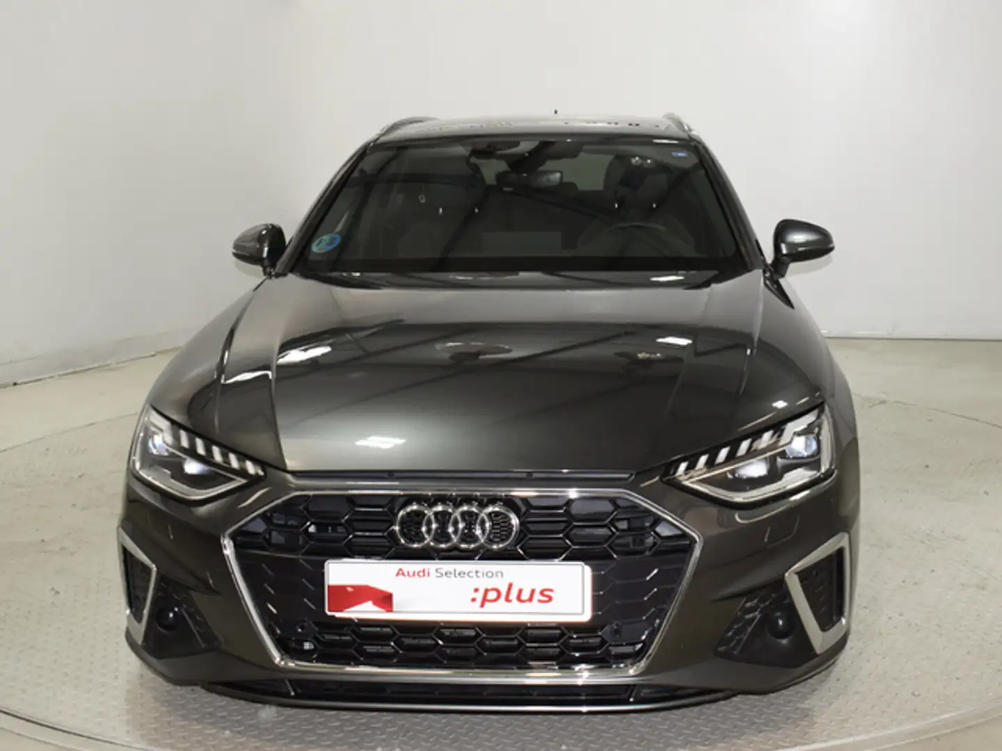 Audi A4 Avant 35 TDI S line S tronic 120kW Gris - 2
