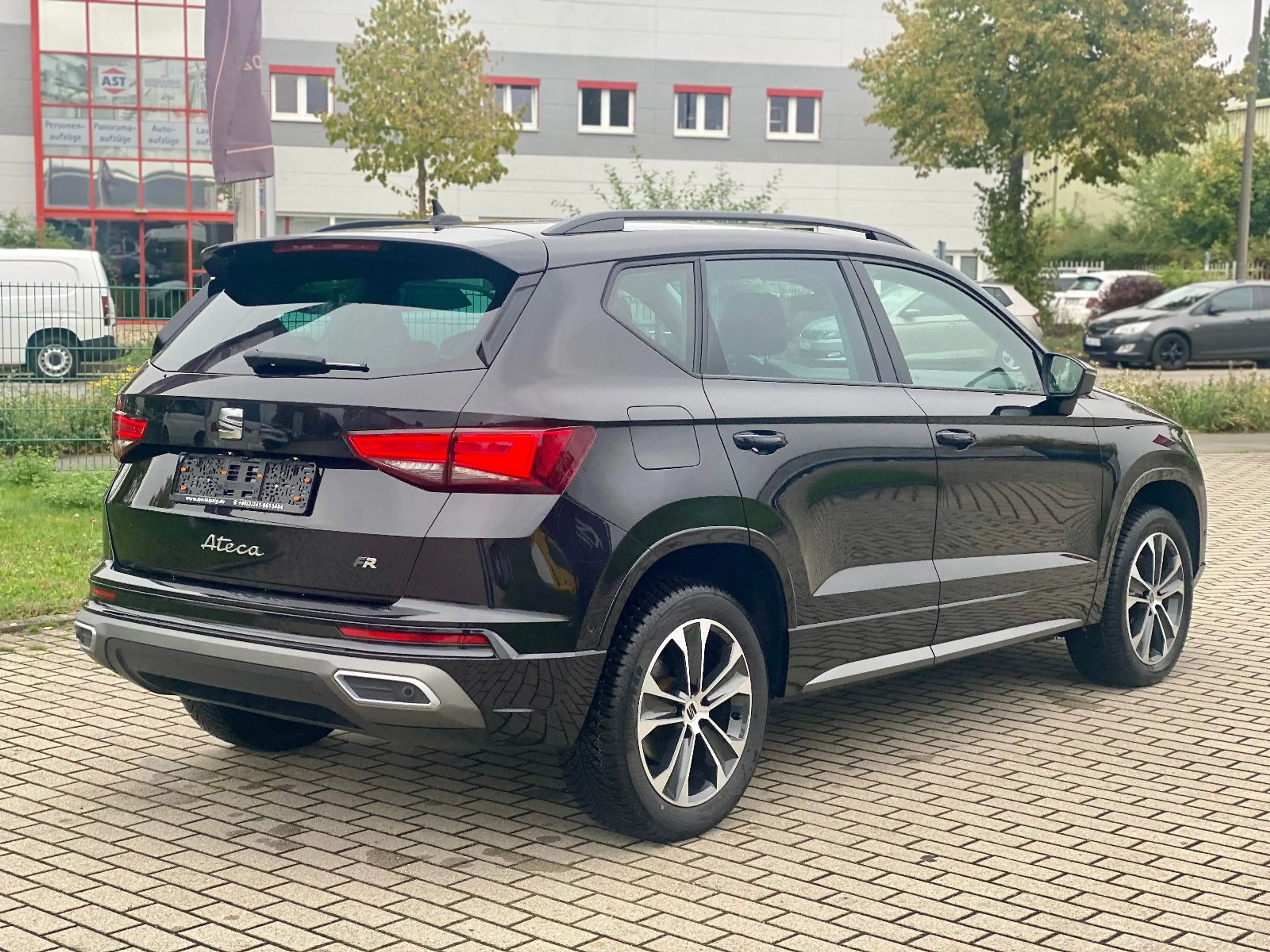 SEAT Ateca FR Line 2.0 TDI DSG Navi LED Alu — photo 3