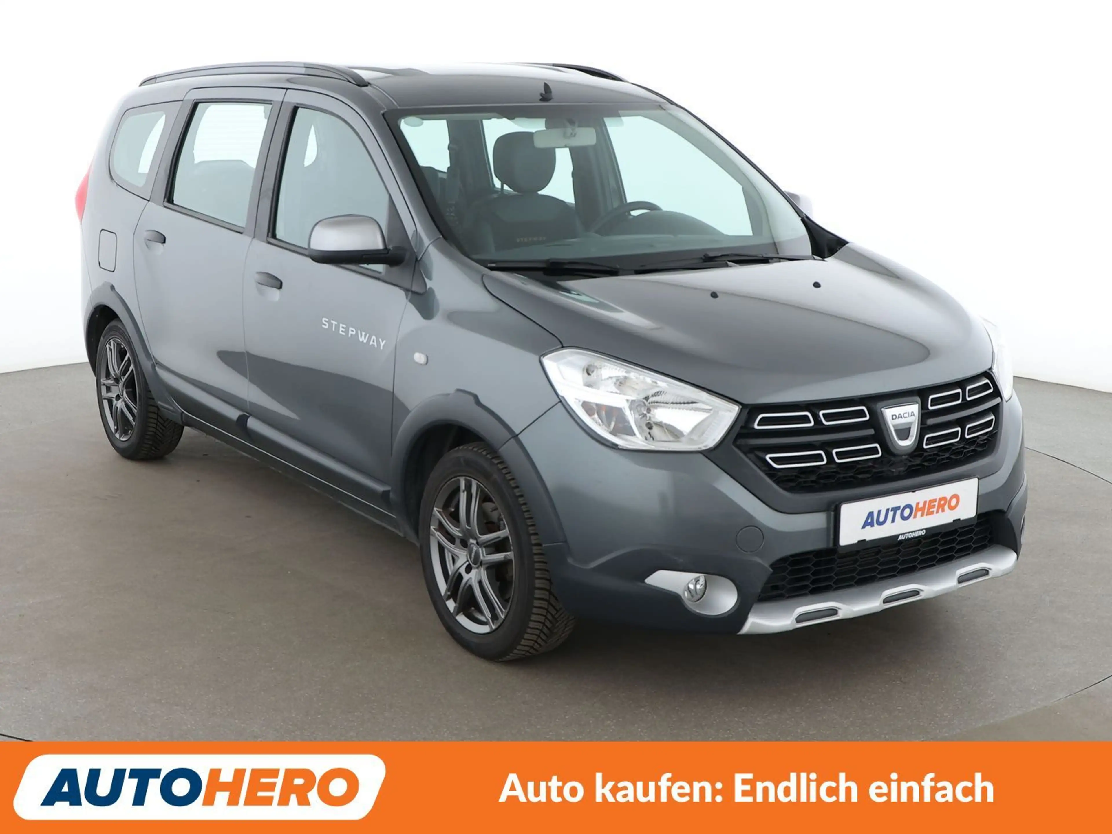 Dacia Lodgy 1.2 TCe Stepway Celebration*NAVI*TEMPO*CAM* — photo 8