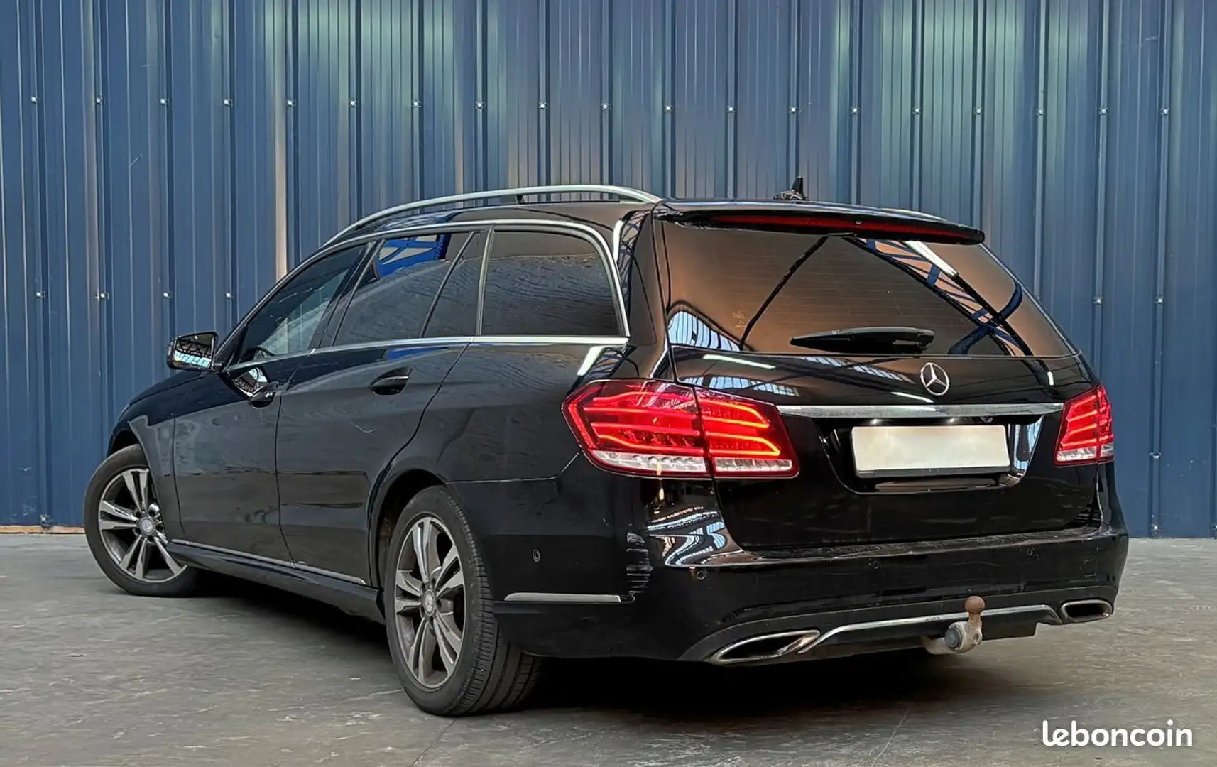Mercedes-Benz E 250 Mercedes BREAK 250 211ch 7G-TRONIC Toit ouvrant Caméra 360 Attelage Garantie 1 An Schwarz - 2