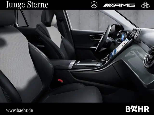 Mercedes-Benz GLC view 4