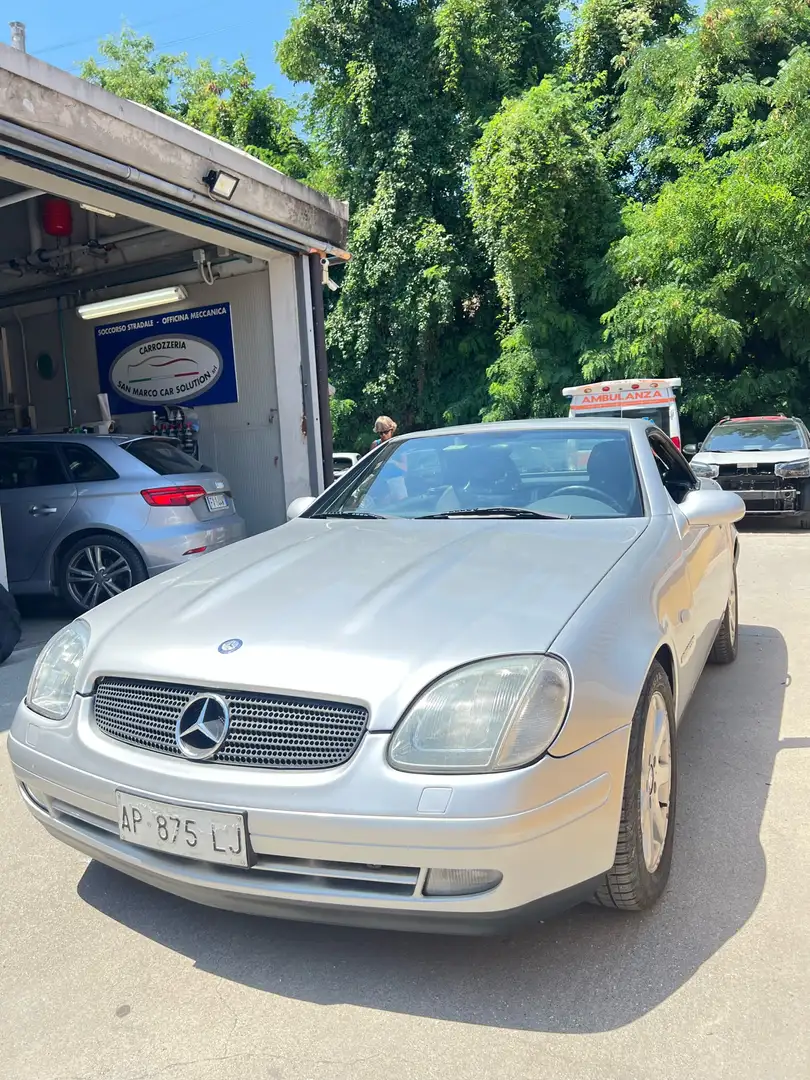 Mercedes-Benz SLK 200 - 1
