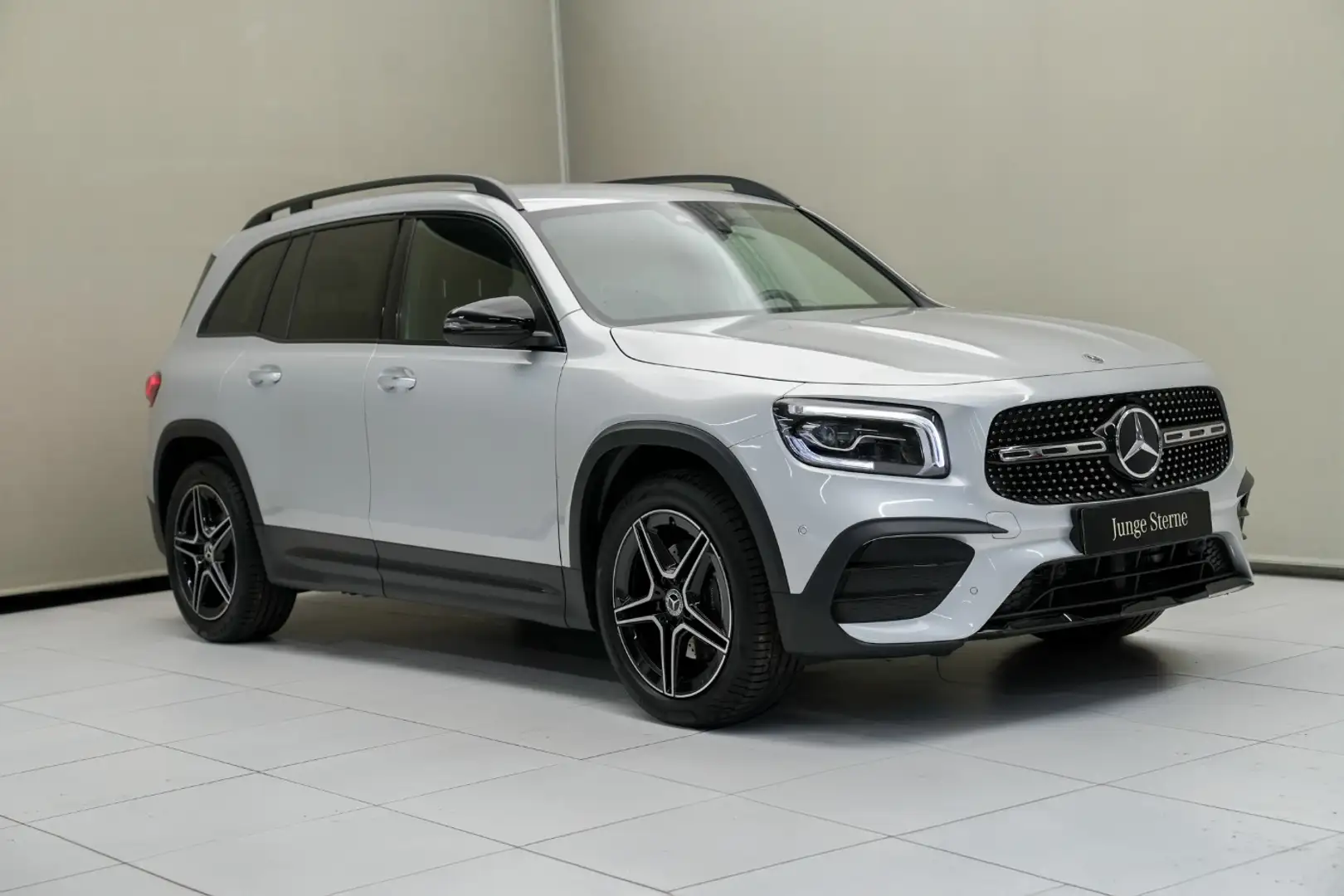 Mercedes-Benz GLB 200 d 4MATIC Night Sport KAM SpurW SpurH Silber - 2