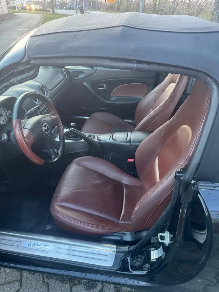 MAZDA MX5 CABRIOLET - 1.6 16V 110ch - 129 000KMS - SELLERIE CUIR - VOLANT EN CUIR