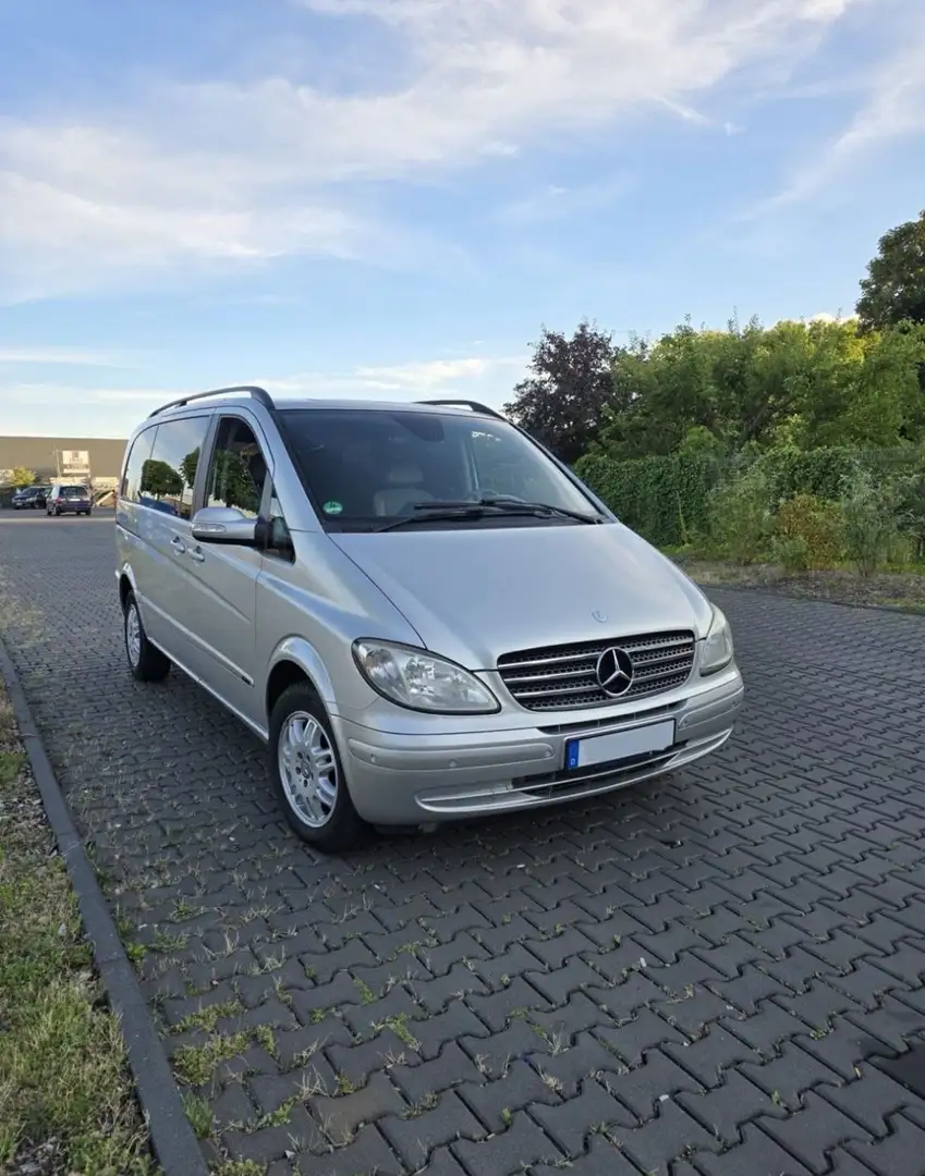 Mercedes-Benz Viano Mercedes-Benz Viano CDI 2.2 | 7 Sitzer | Automatic Argent - 2