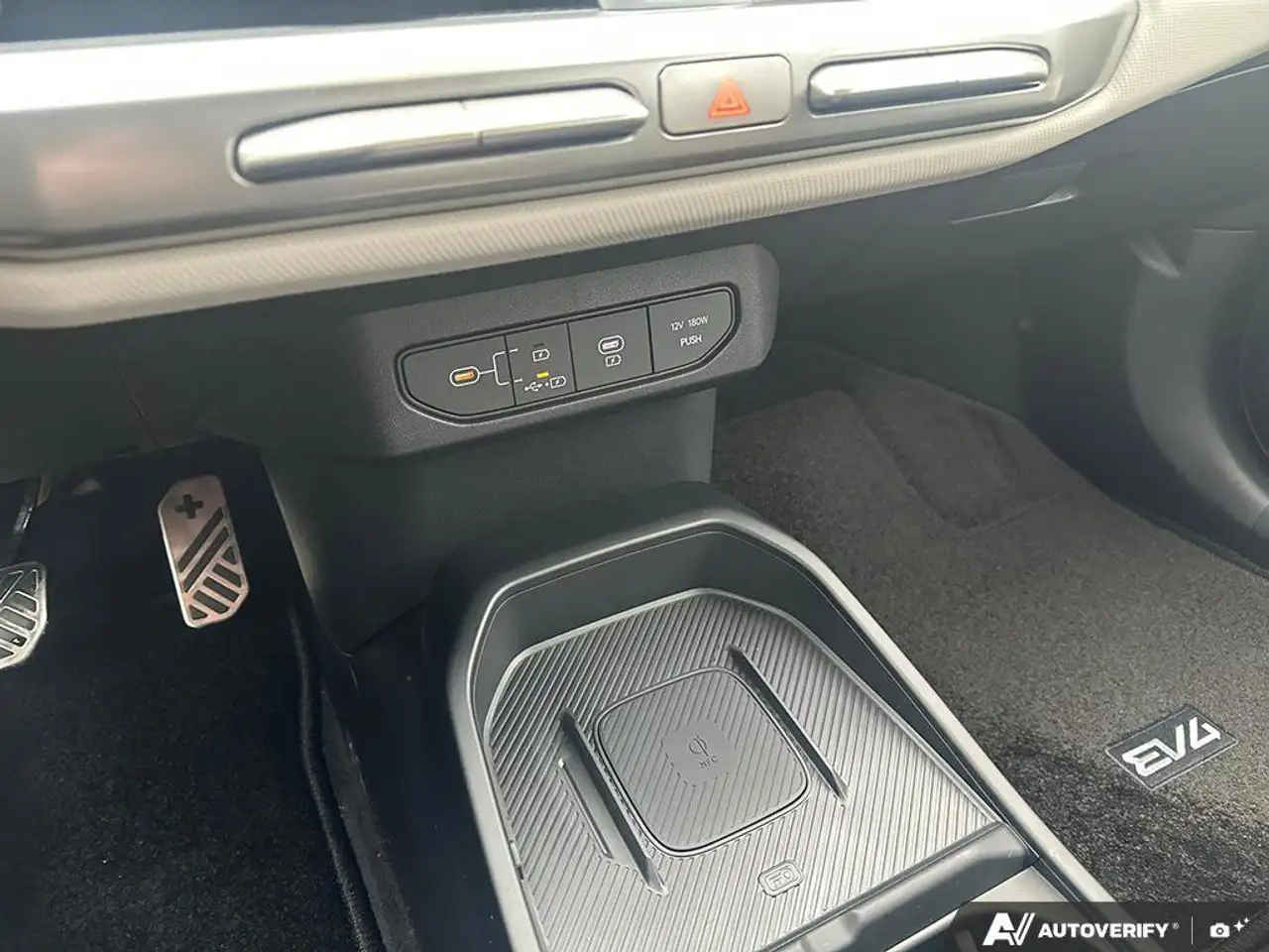 Kia EV4 снимка Kia EV4