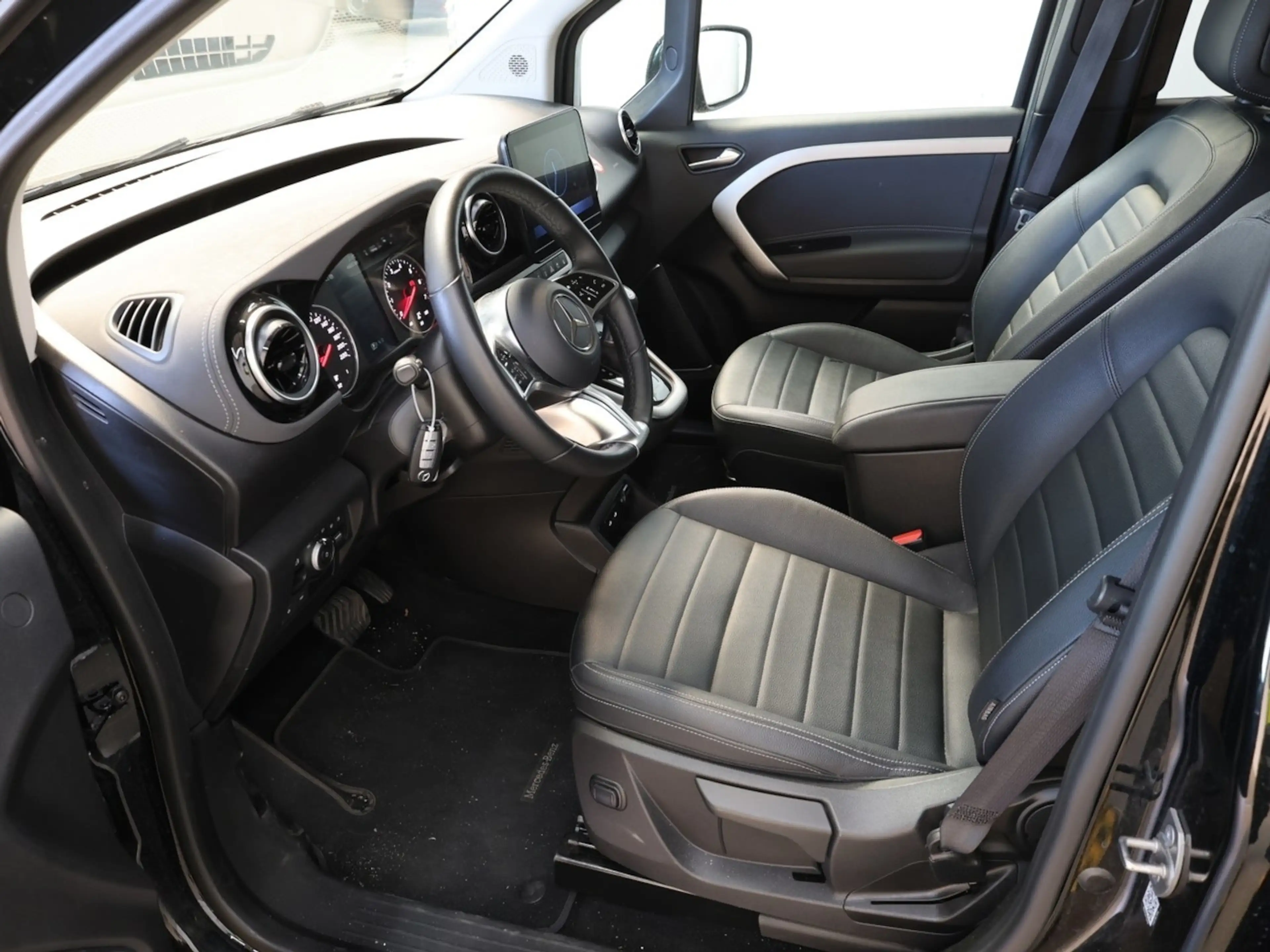 Mercedes-Benz T-Class lang,Progressive,7Sitze,Automatik,LED,Navi — photo 10