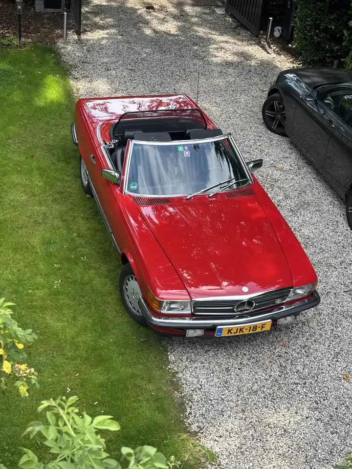 Mercedes-Benz SL 300 R107, foto 2