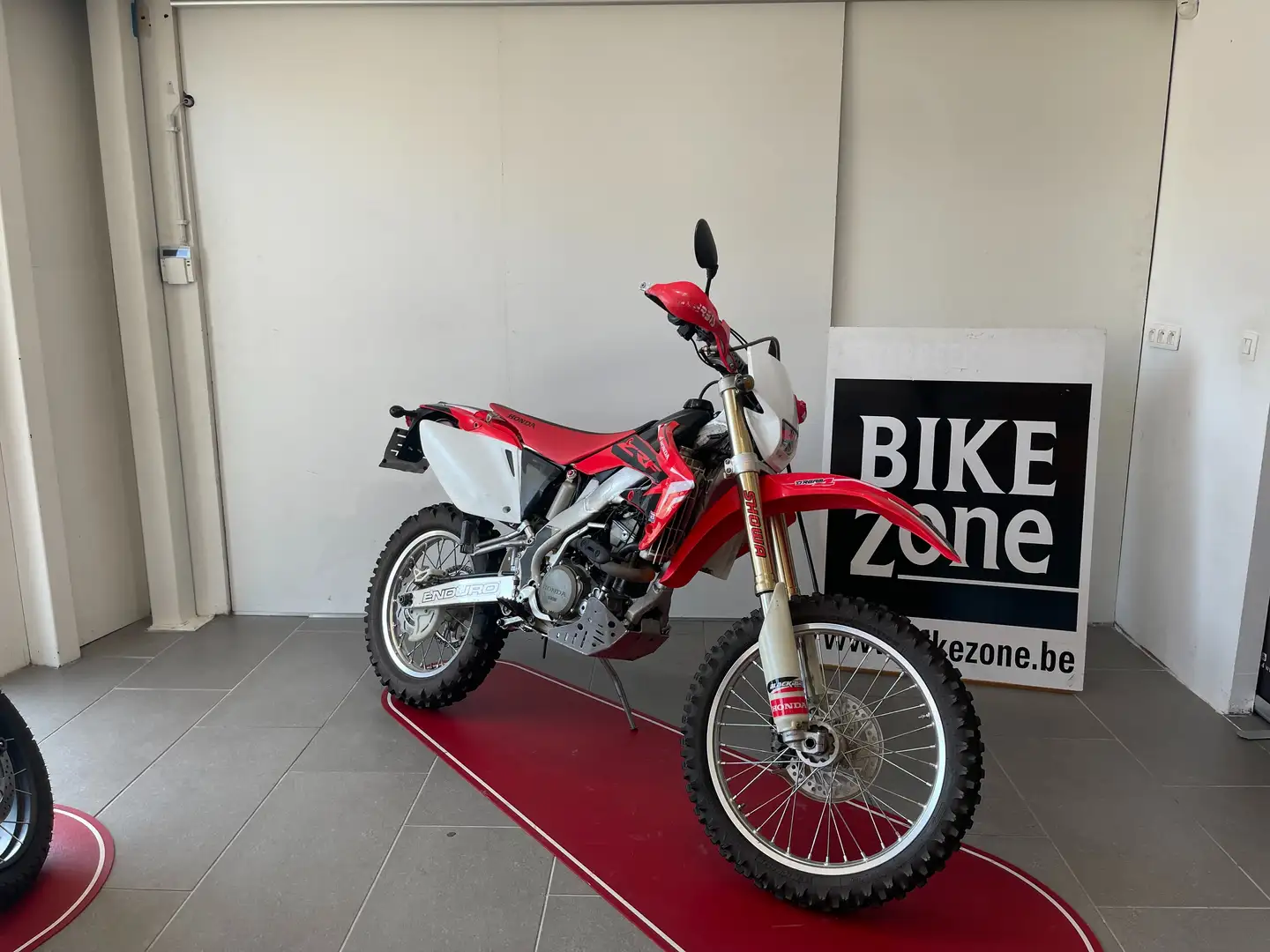 Honda CRF 250 Roşu - 1
