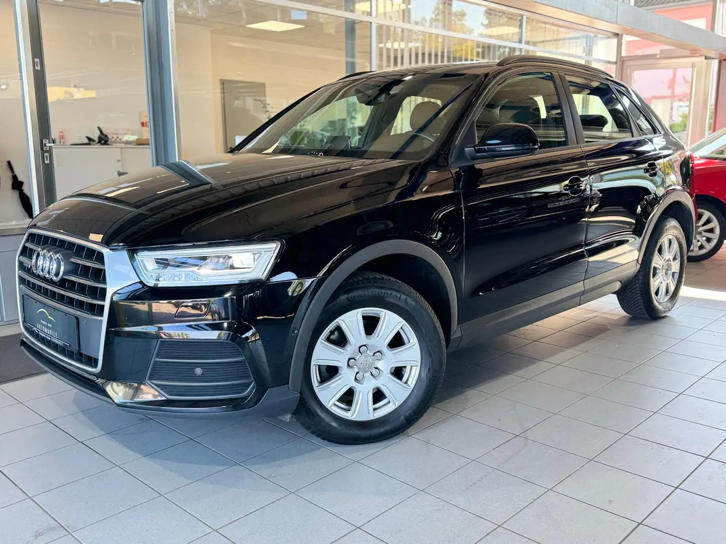 Audi Q3 2.0TDI QUATTRO STRONIC PANO KAMERA LEDER NAVI Noir - 2