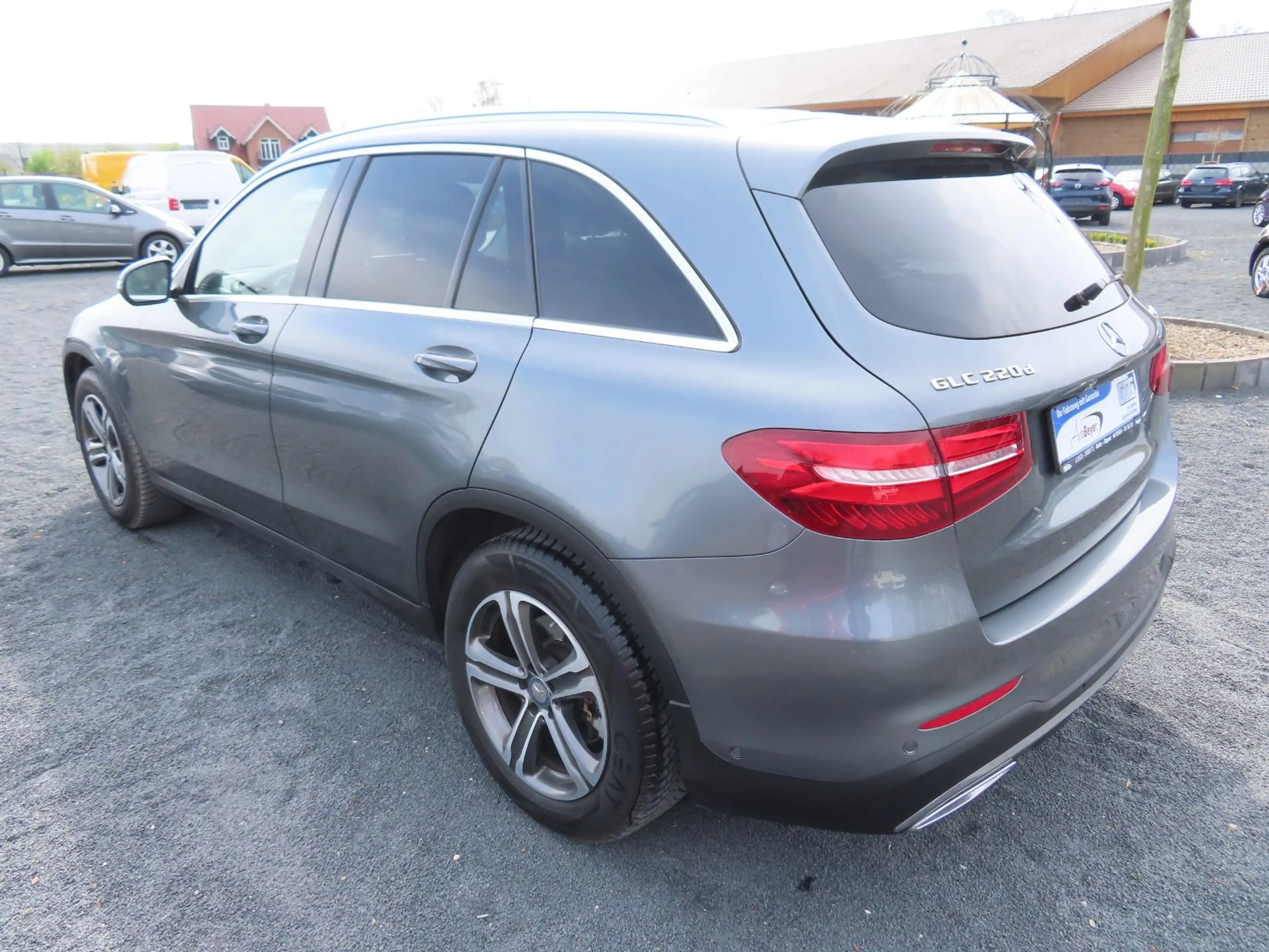 Mercedes-Benz GLC 250 d 4Matic EXCLUSIVE  Navi  Kamera 19"Alu — photo 4