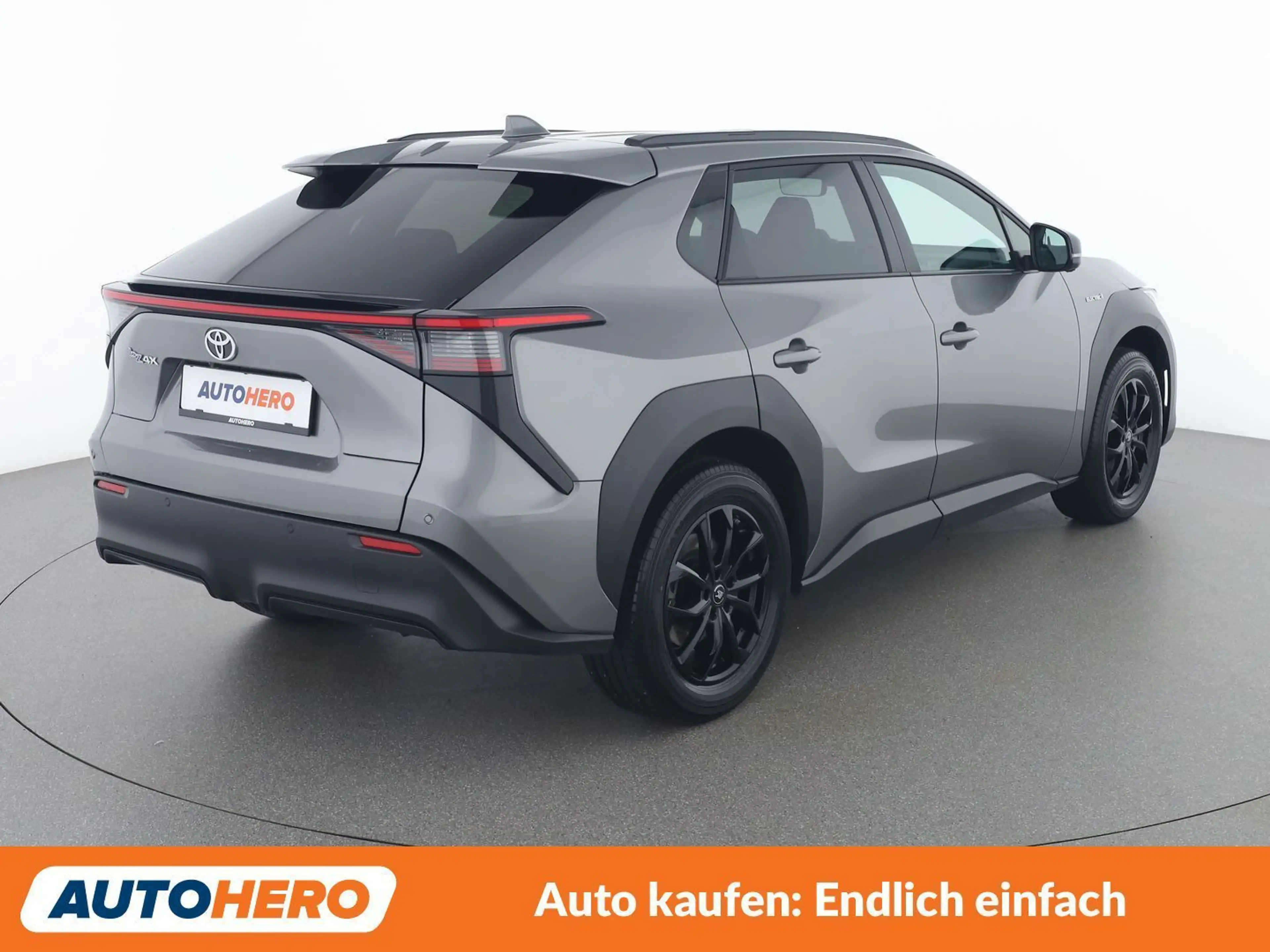 Toyota bZ4X electric drive 150 kW FWD — photo 6
