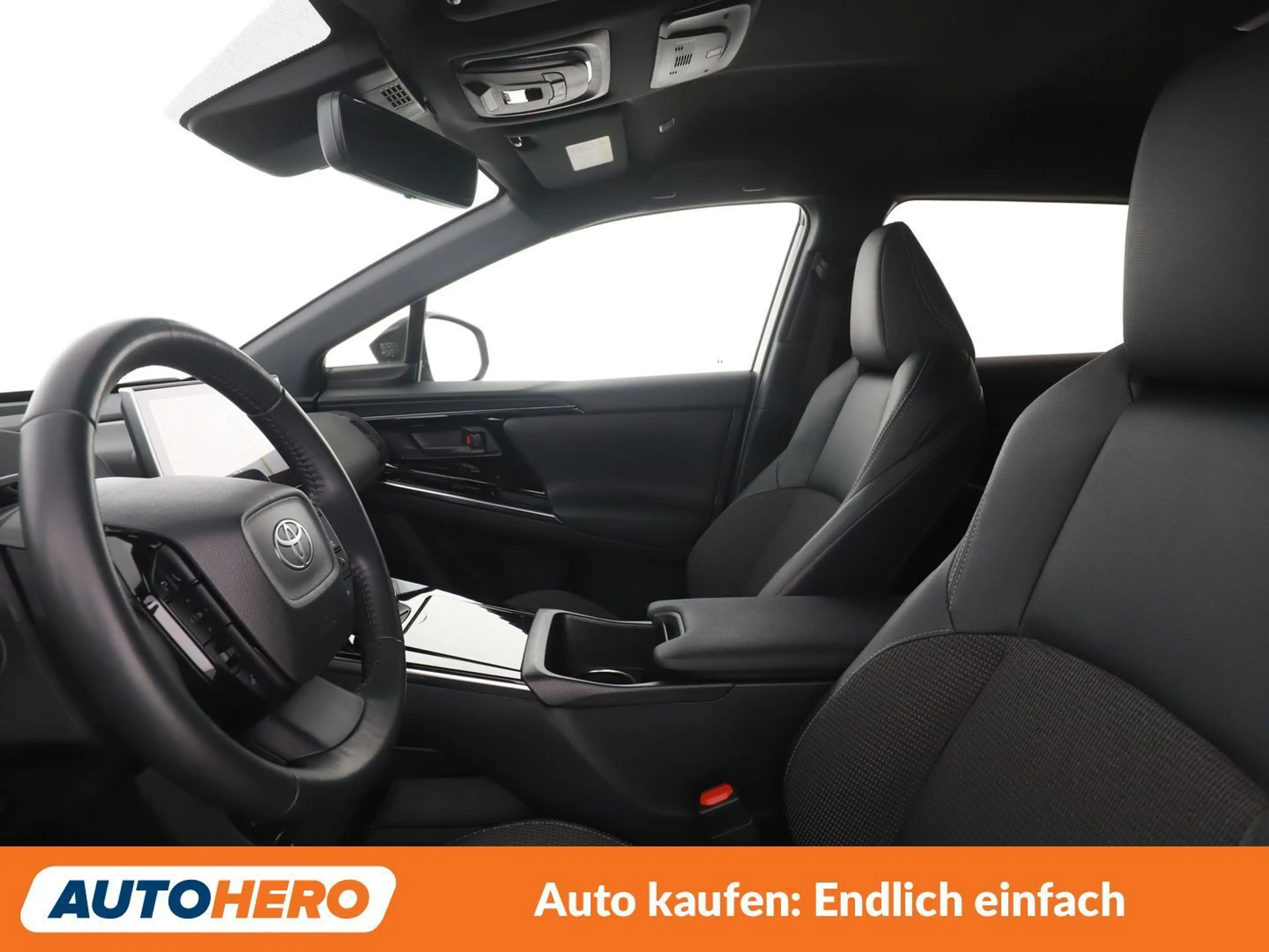 Toyota bZ4X electric drive 150 kW FWD — photo 10