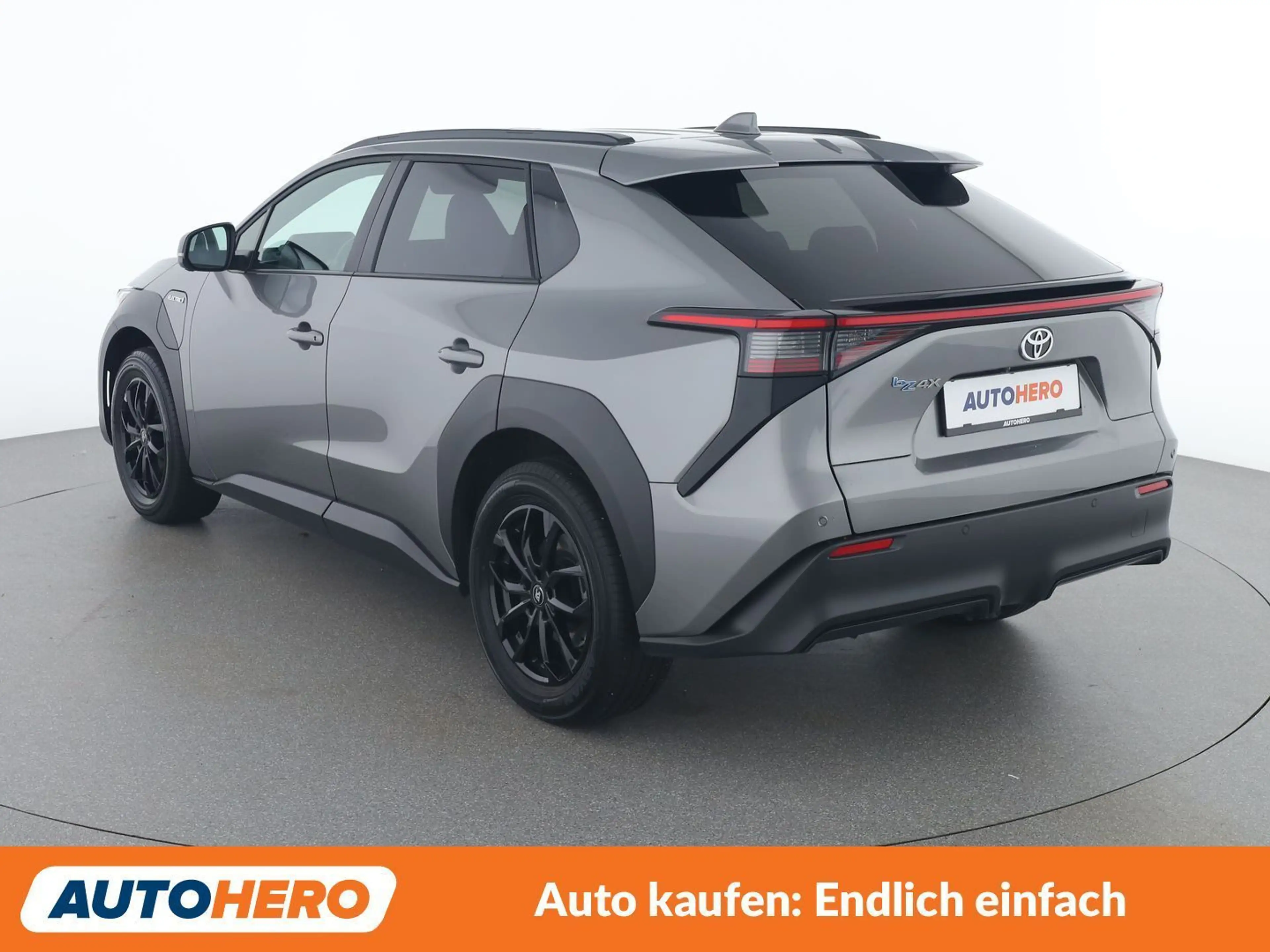 Toyota bZ4X electric drive 150 kW FWD — photo 4