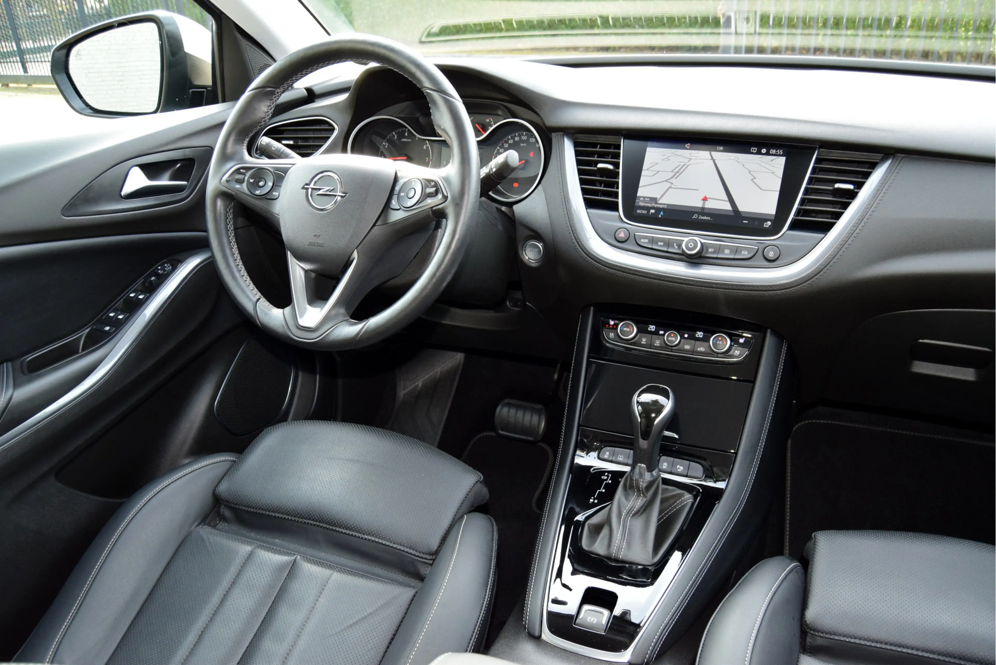 Opel Grandland X 1.2 Turbo Innovation Full-Options Nieuwe distribut — photo 15