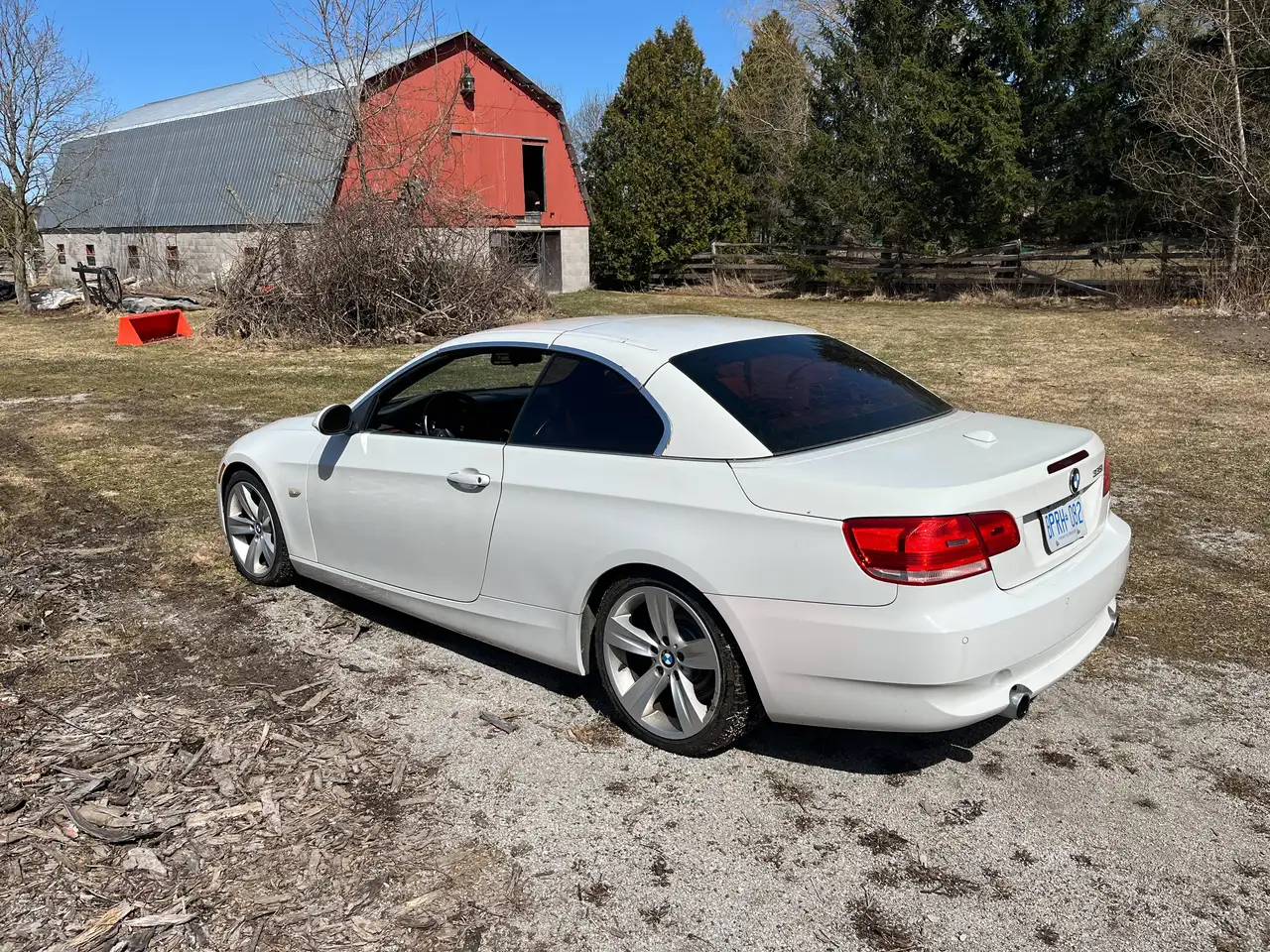 BMW 3 Series снимка BMW 3 Series