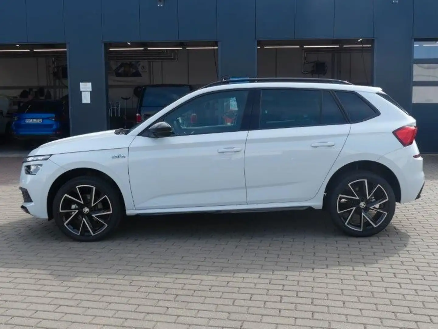 Skoda Kamiq 1.0 TSI DSG Monte Carlo *LED*AHK*FSH*GRA* Weiß - 2
