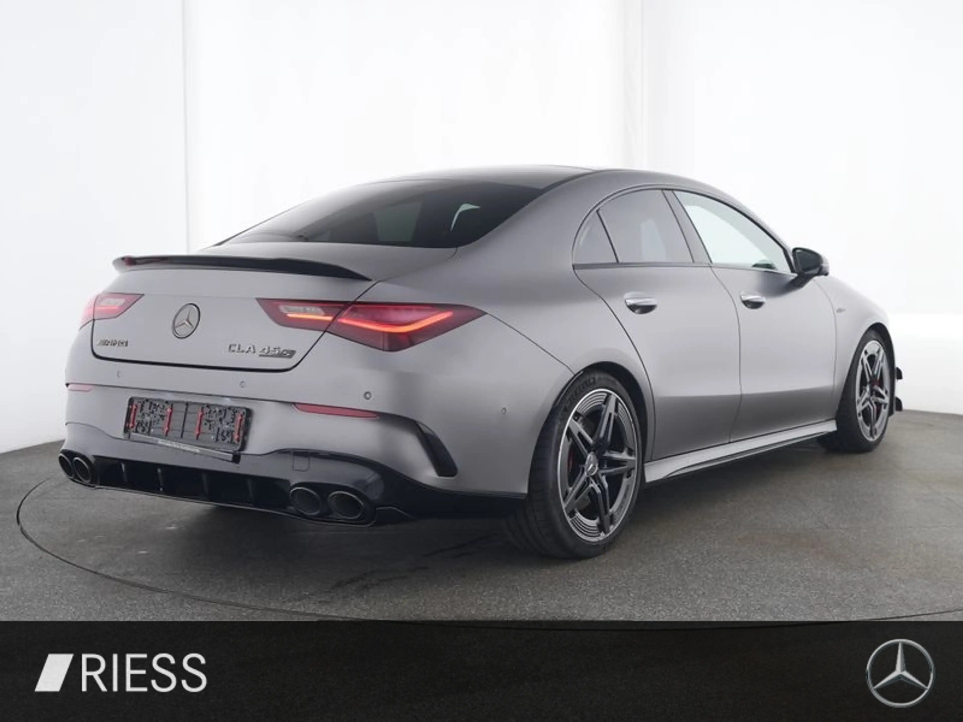 Mercedes-Benz CLA 45 AMG S 4M+ Cp AMG PREM+ AERO NIGHT DRIVERS — photo 3
