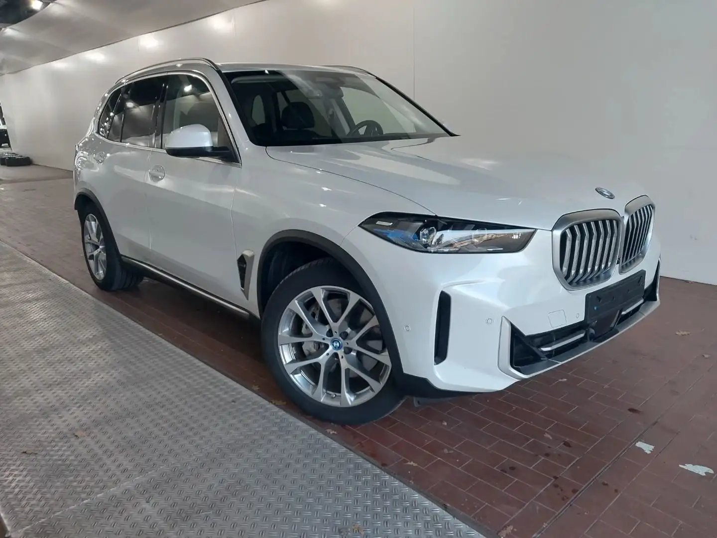 BMW X5 XDRIVE50e SPORT-AUTOMATIC"SITZKLIMA"AHK"SOFTCLOSE" Blanc - 2